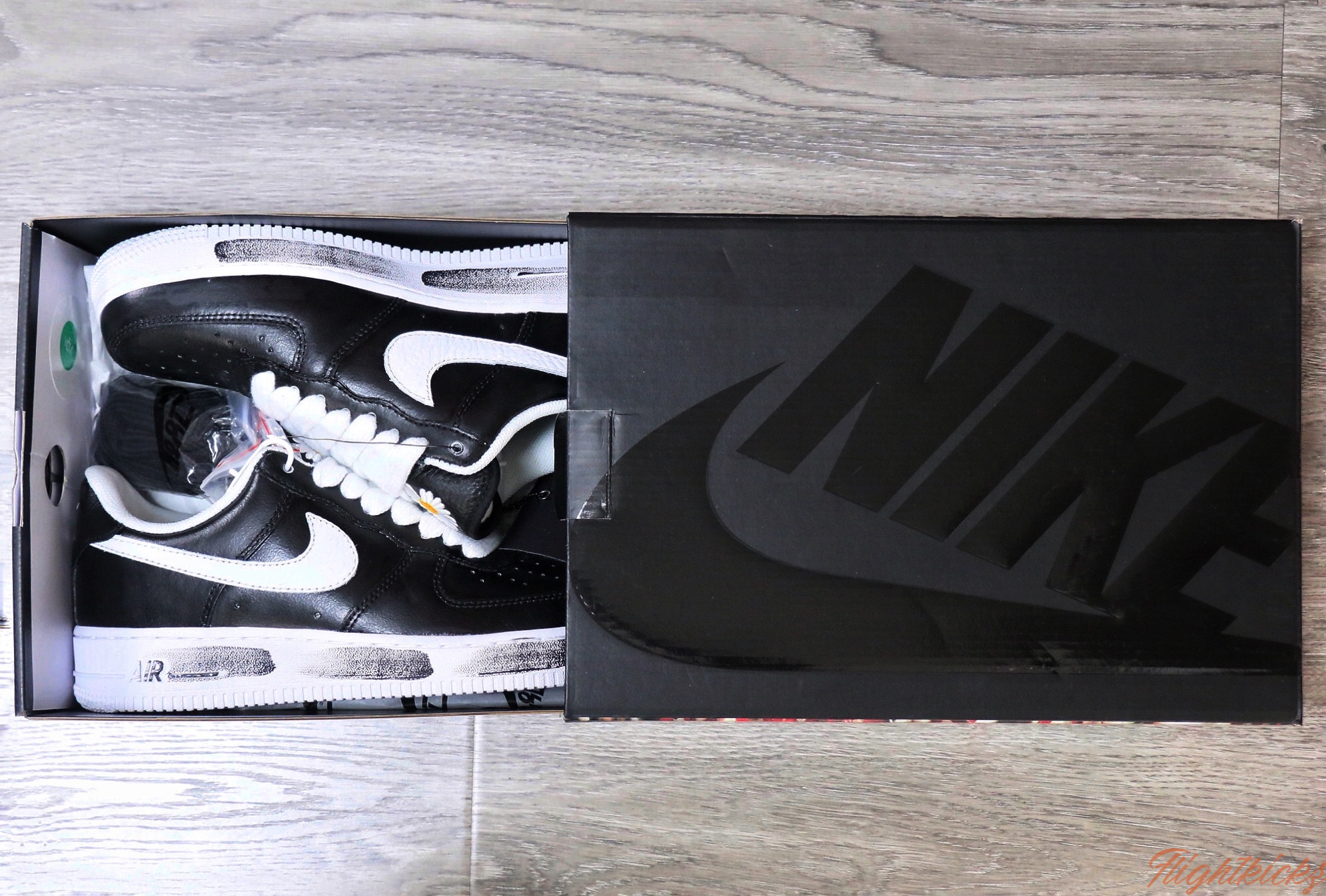 PEACEMINUSONE x Nike Air Force 1 Low Para-noise Black White