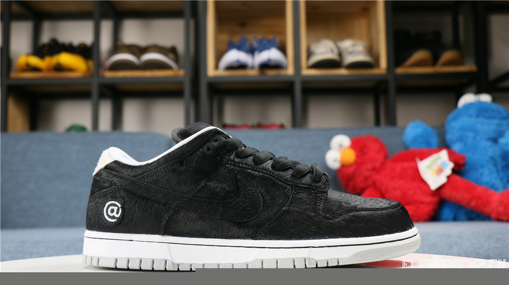 Nike SB Dunk Low Medicom BE@RBRICK 2020