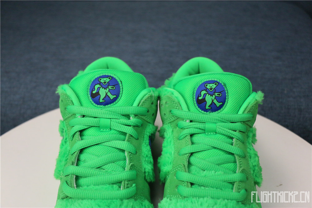 Grateful Dead x Nike SB Dunk Low Green