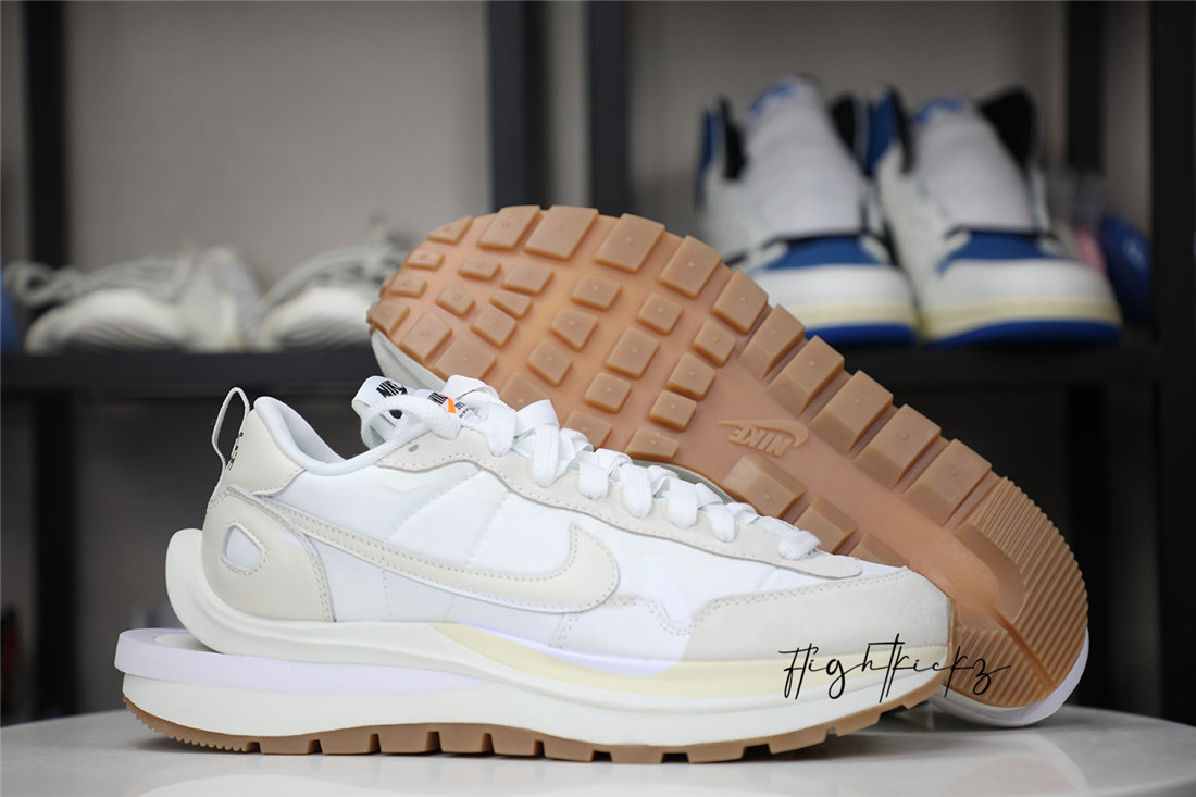 Sacai x Nike VaporWaffle SP “Sail” 2021 (LN5 A1)