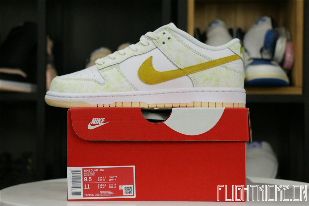 Nike Dunk Low Yellow Strike (W)