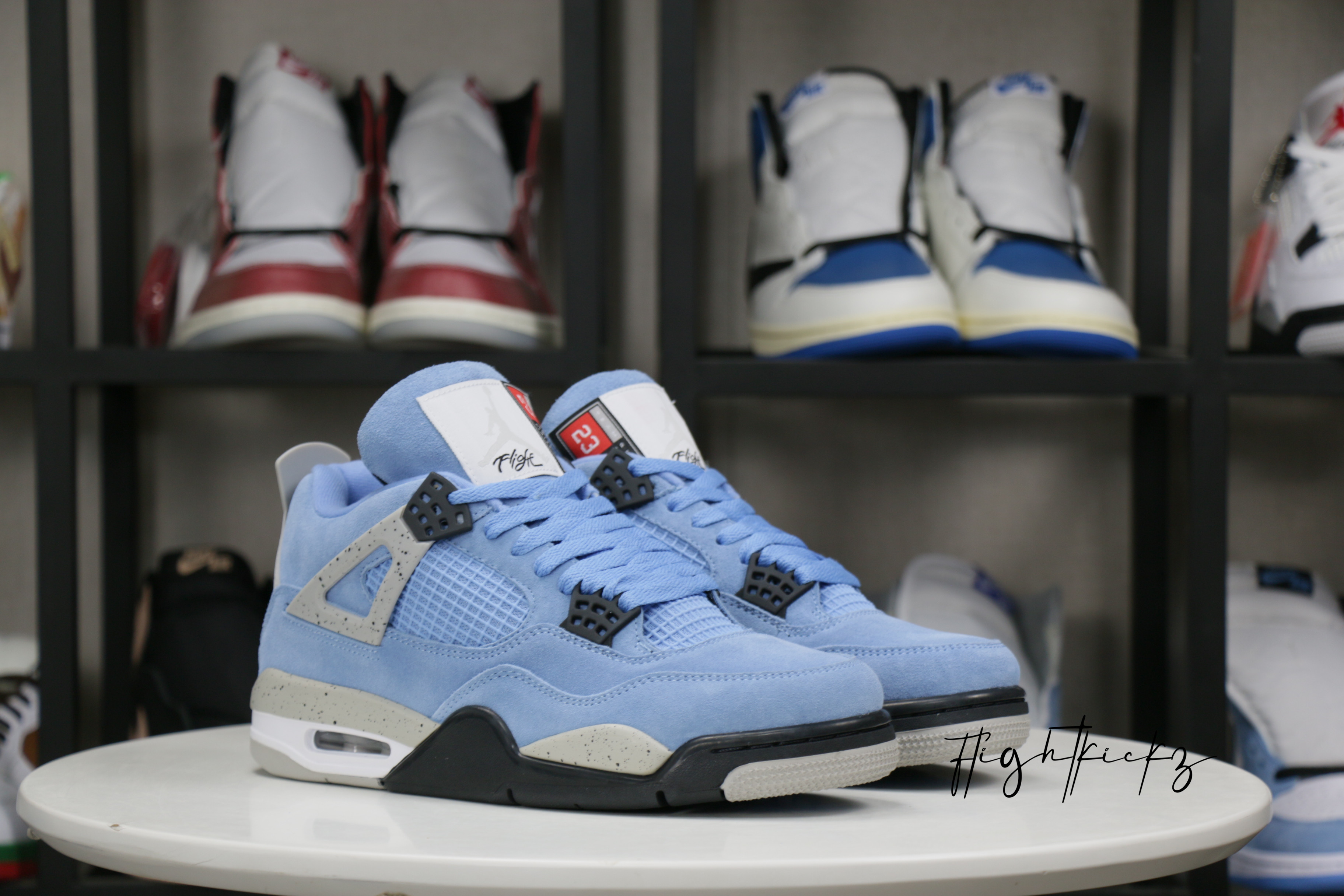 Jordan 4 Retro Universtity Blue 2021( Ln5 A1 )