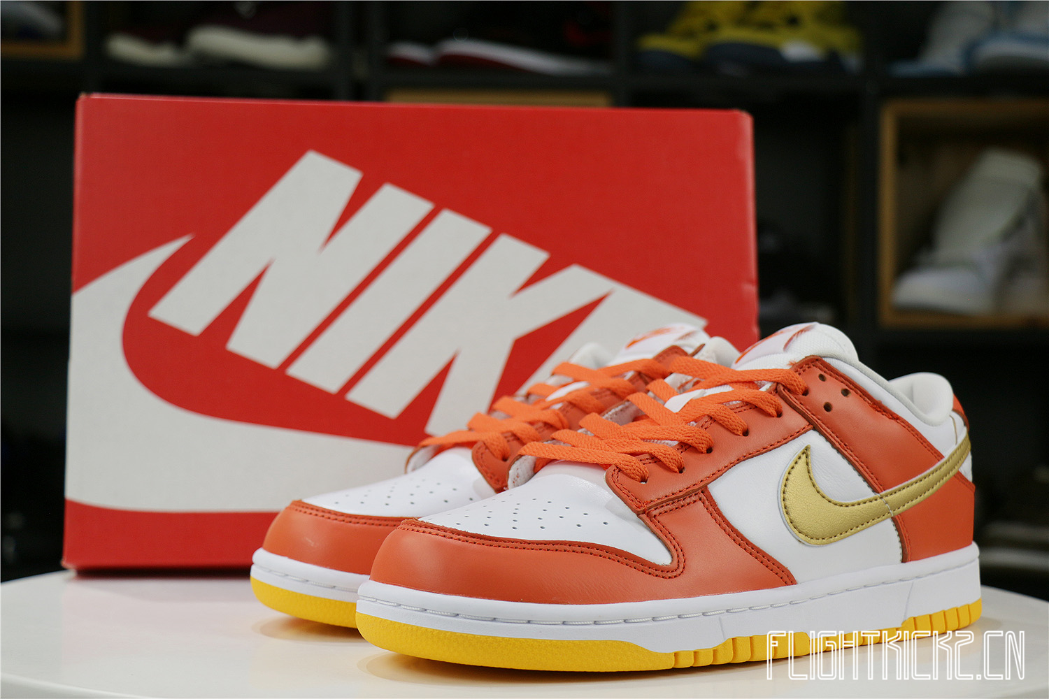Nike Dunk Low University Gold