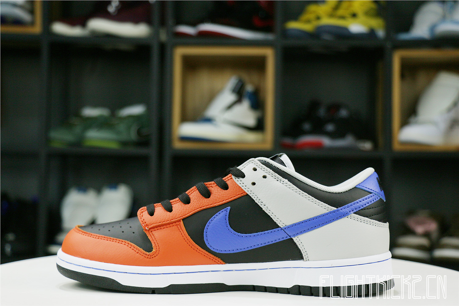 Nike Dunk Low EMB NBA 75th Anniversary Knicks