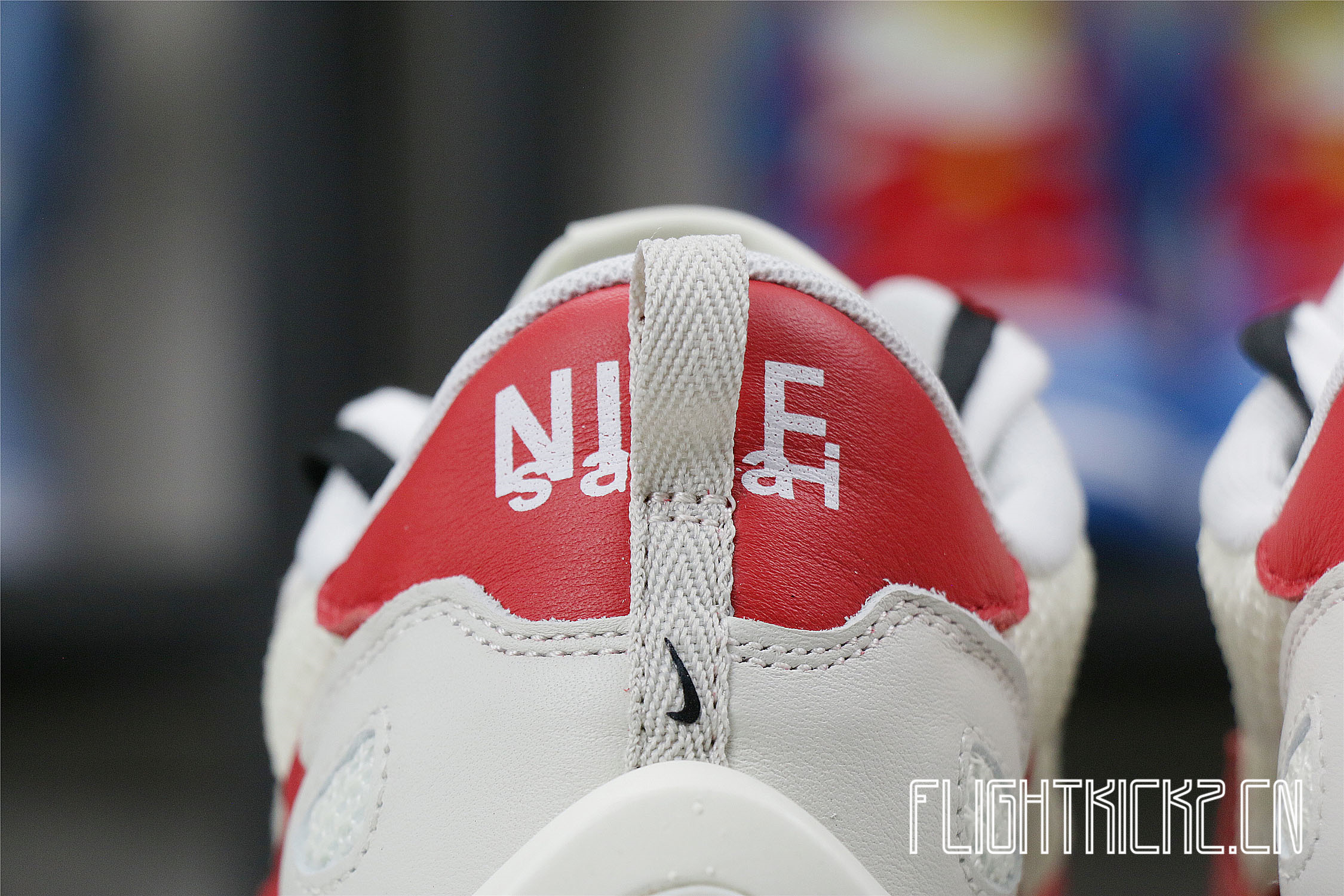 Sacai x Nike Vaporwaffle Sport Fuchsia Game Royal (LN5 A1)