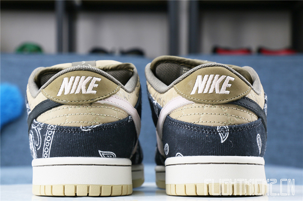 Travis Scott x Nike SB Dunk Low(LN5 A1 Batch)