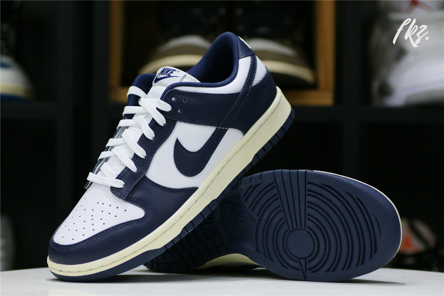 Nike Dunk Low Vintage Navy (W)
