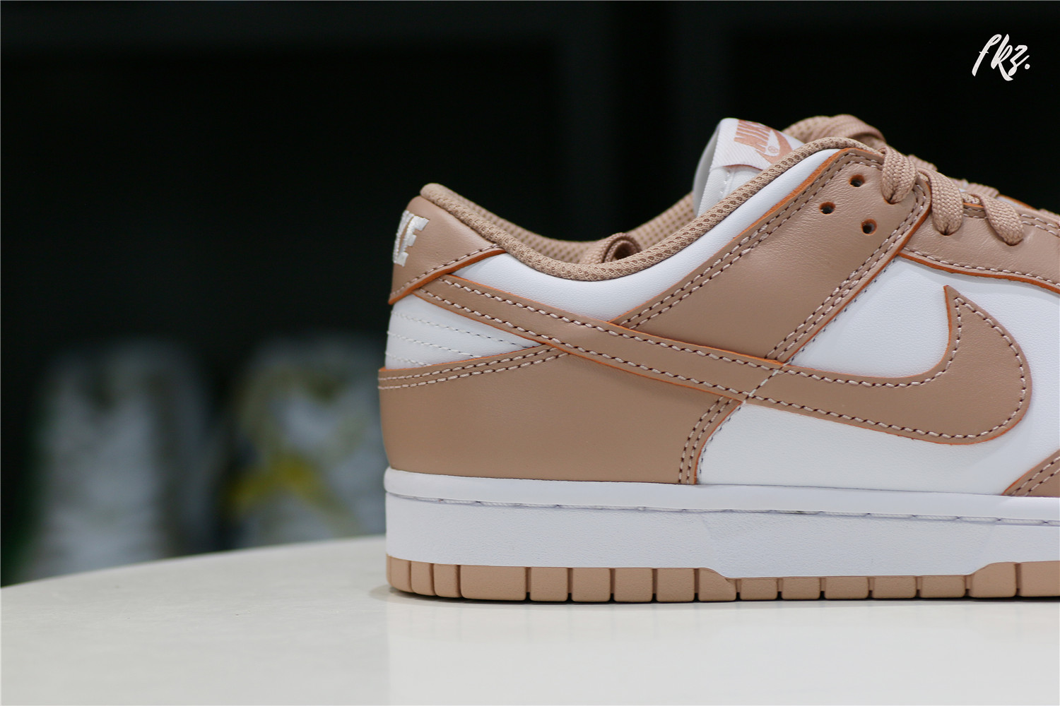 Nike Dunk Low Rose Whisper