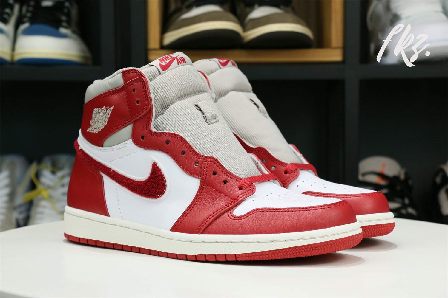 Air Jordan 1 Low OG Starfish Newstalgia Chenille 2022