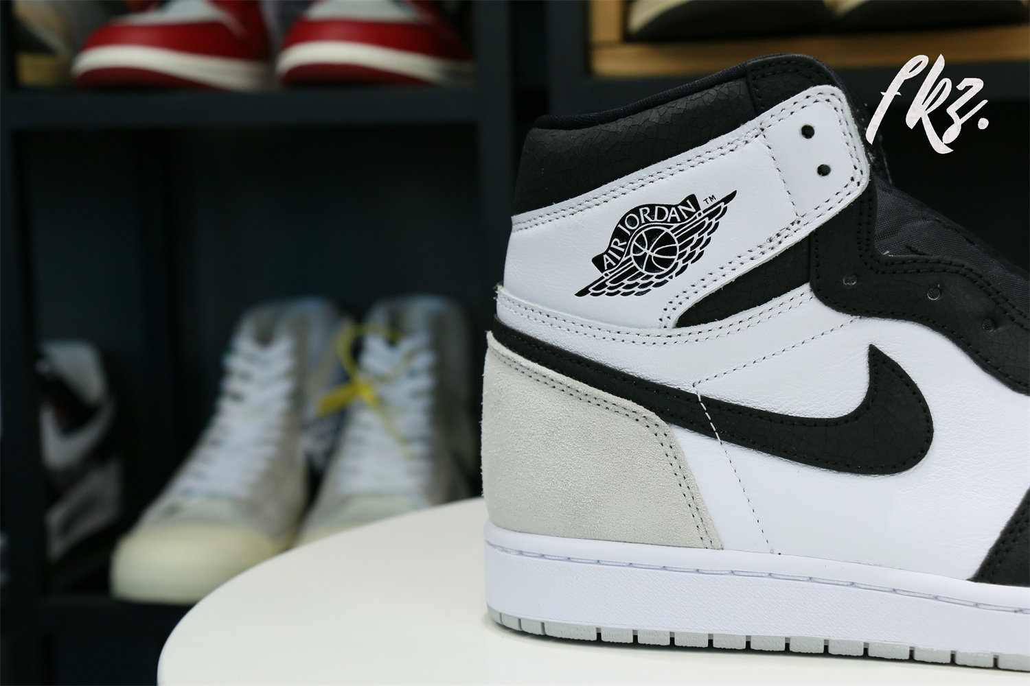 Air Jordan 1 Retro High OG Bleached Coral 2021