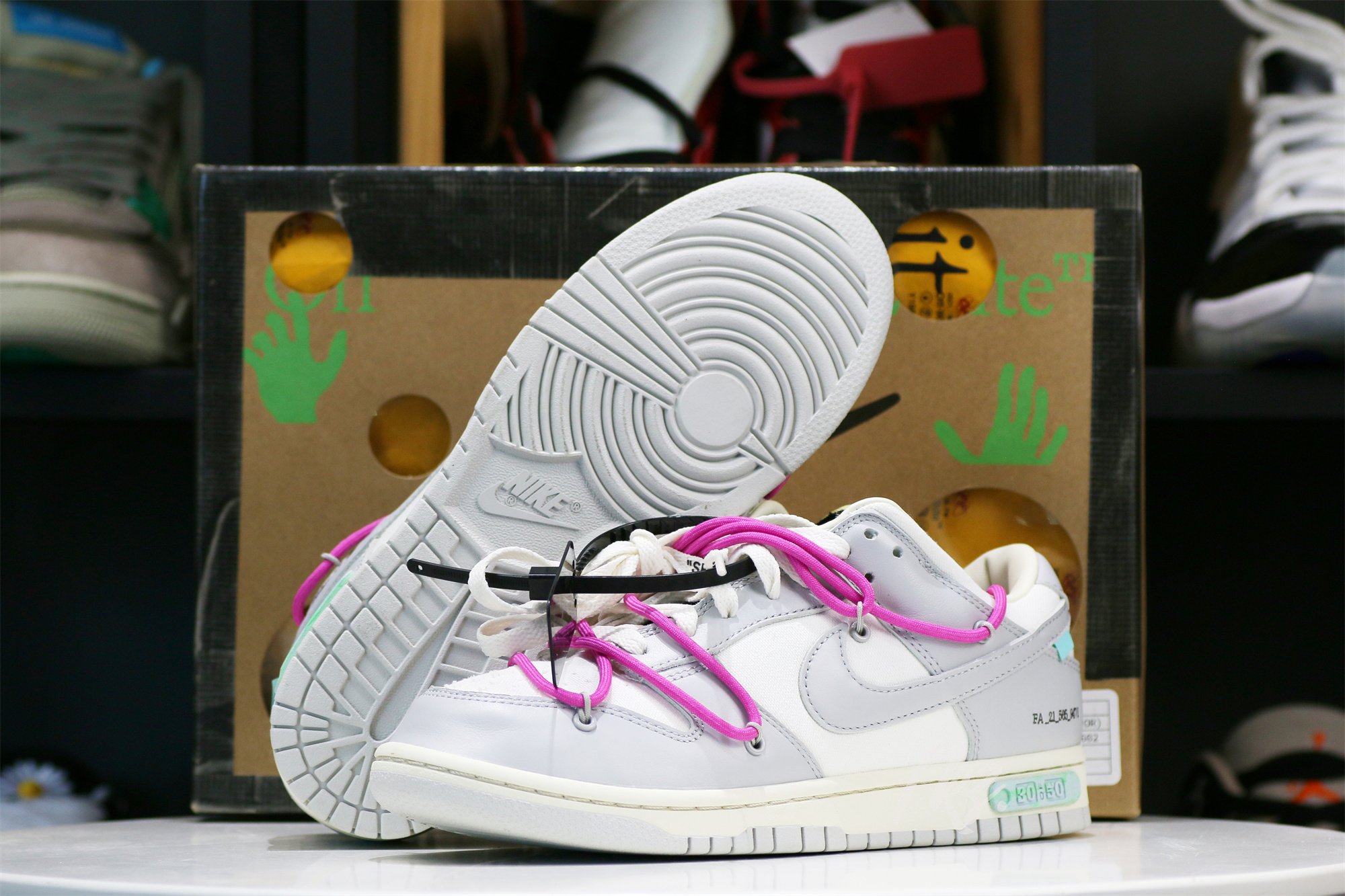 Nike Dunk Low Off-White Lot 30