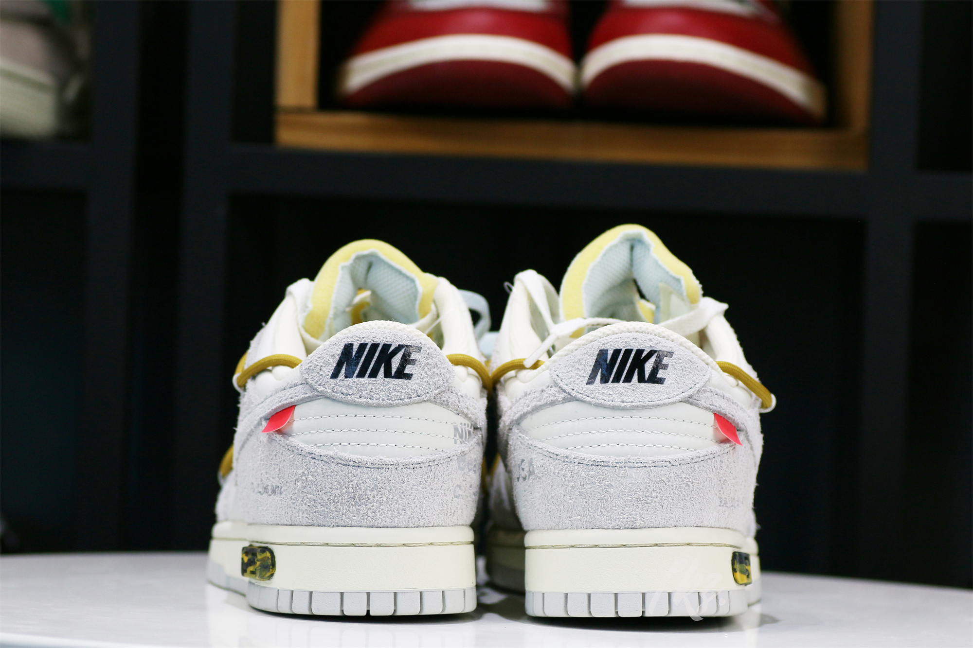 Nike Dunk Low Off-White Lot 37