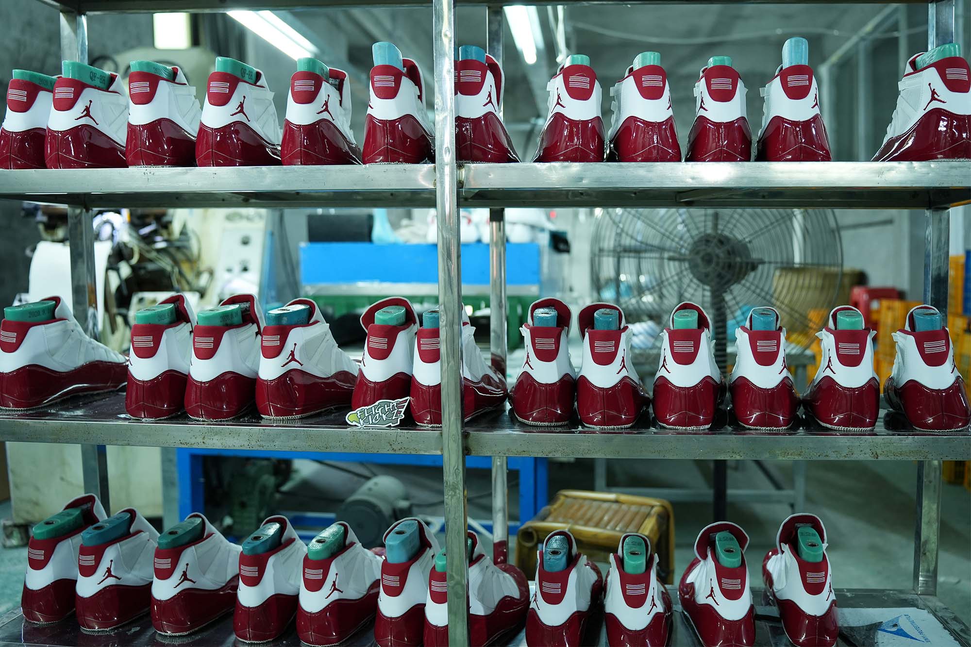 Air Jordan 11 Retro Cherry 2022 (LN5 A1 Batch)