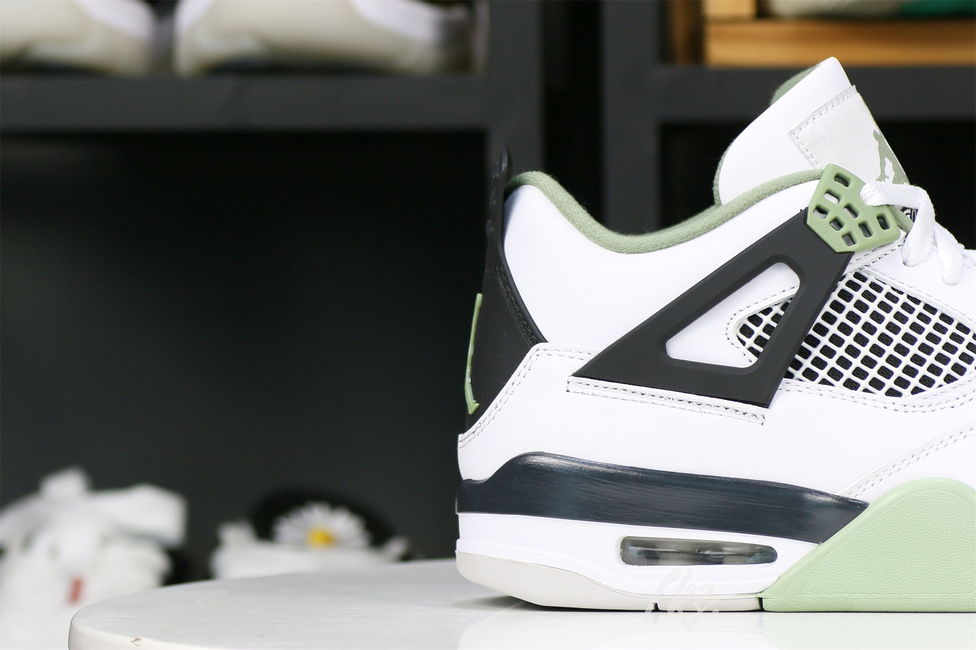 Jordan 4 Retro Seafoam WMs 2023