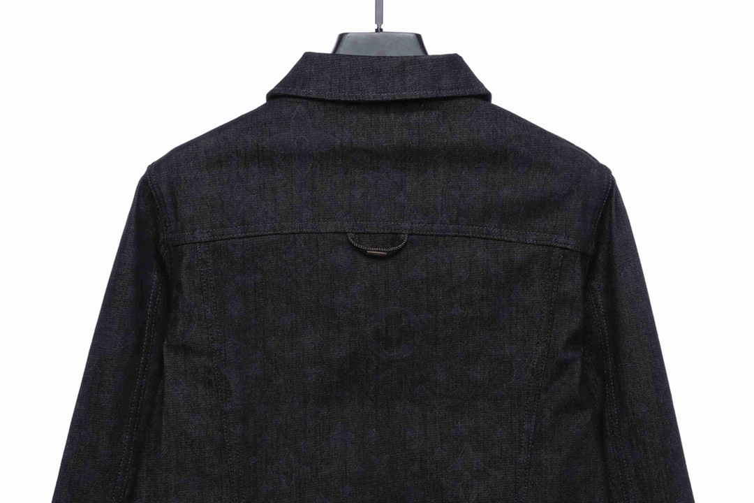 L– three-dimensional presbyopic denim jacket