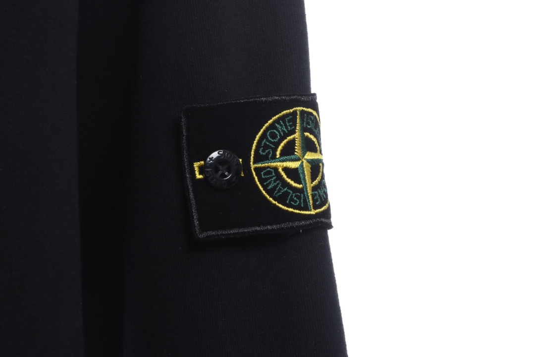 Stone Island Stand Collar Half Zip Long Sleeve Sweatshirt