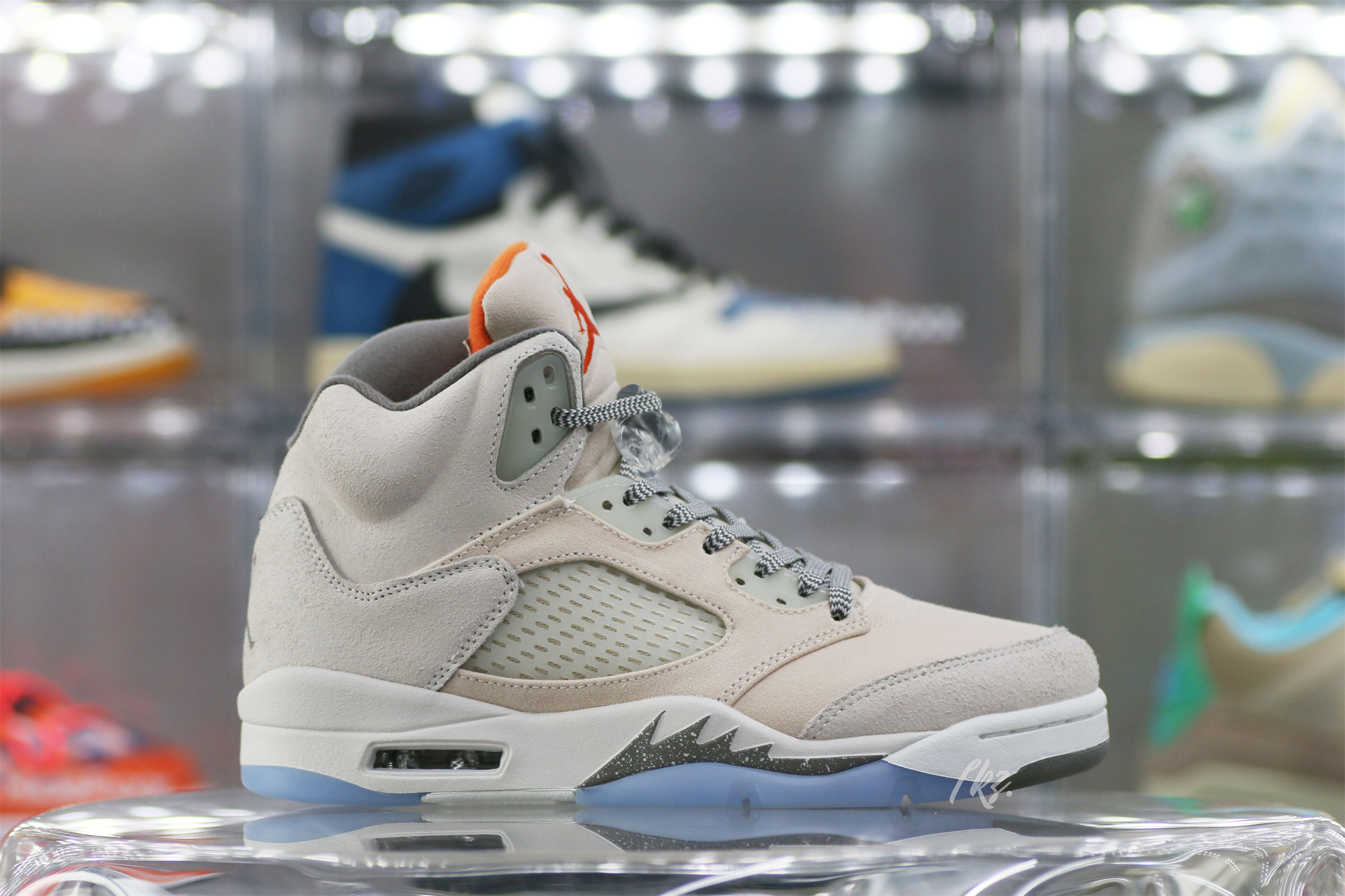 Air Jordan 5 SE Craft