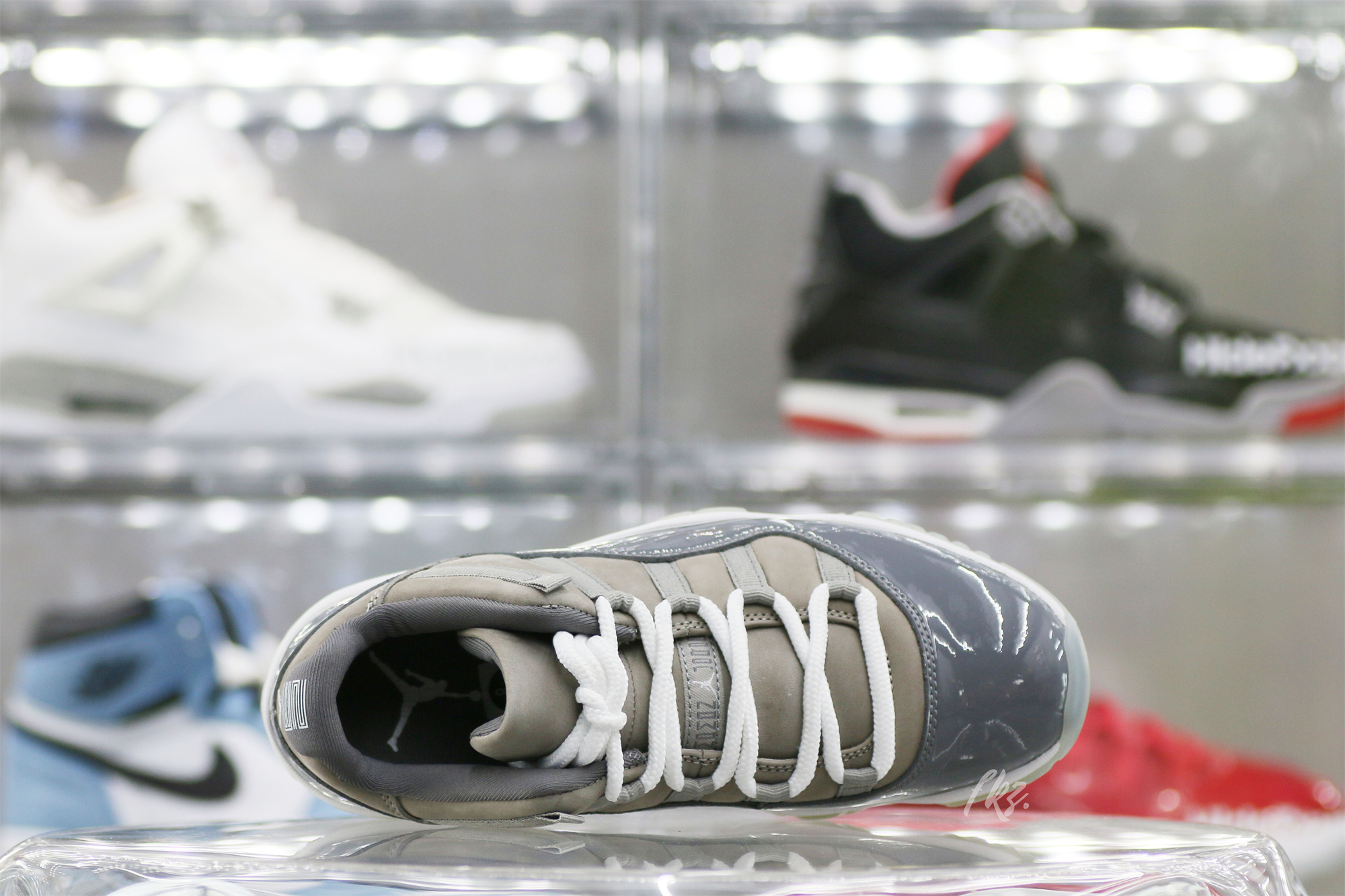 Air Jordan 11 Retro Low Cool Grey