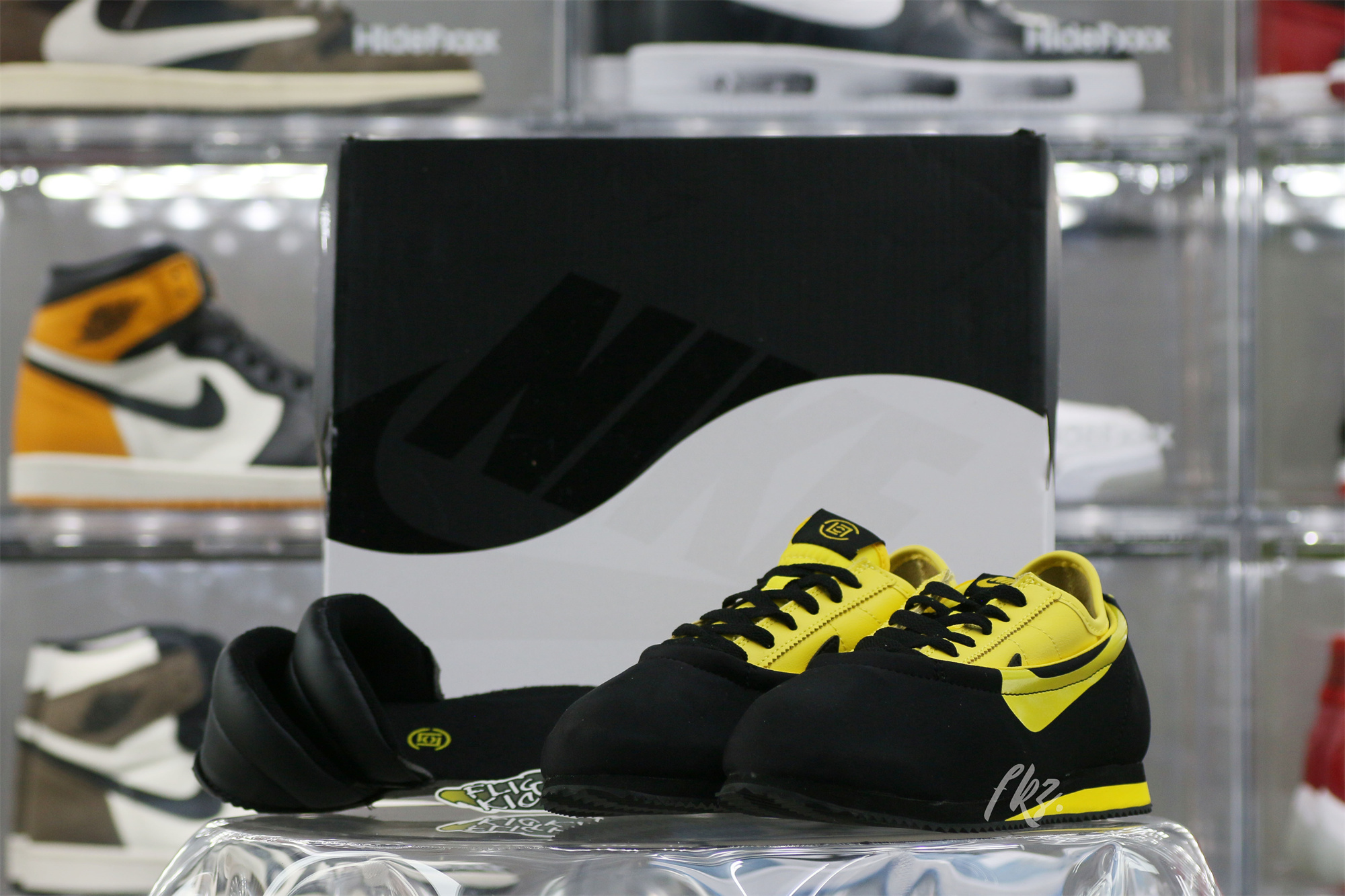 CLOT x Nike Cortez Bruce Lee”