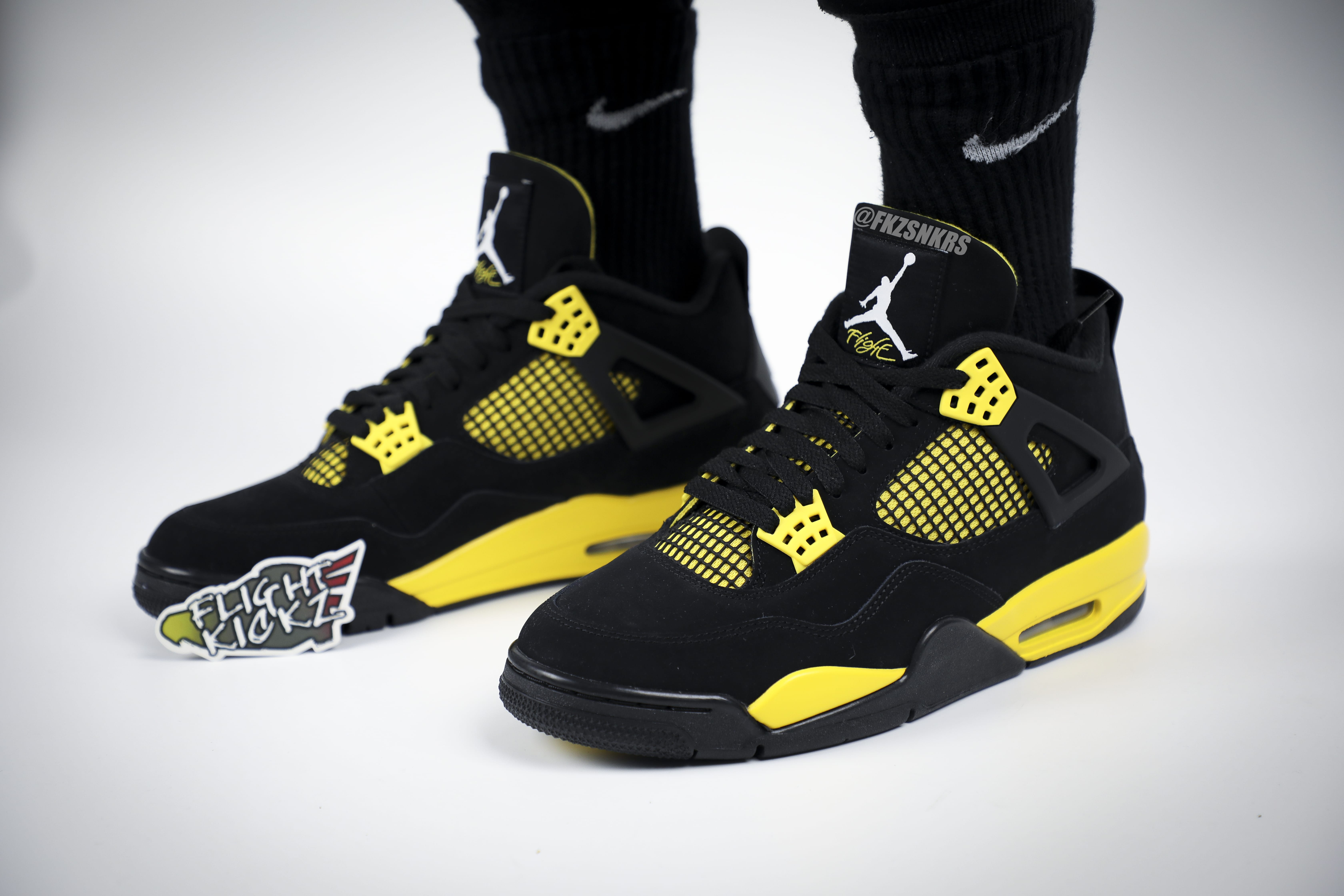 Air Jordan 4 Retro Thunder 2023 (LN5 A1 Batch)