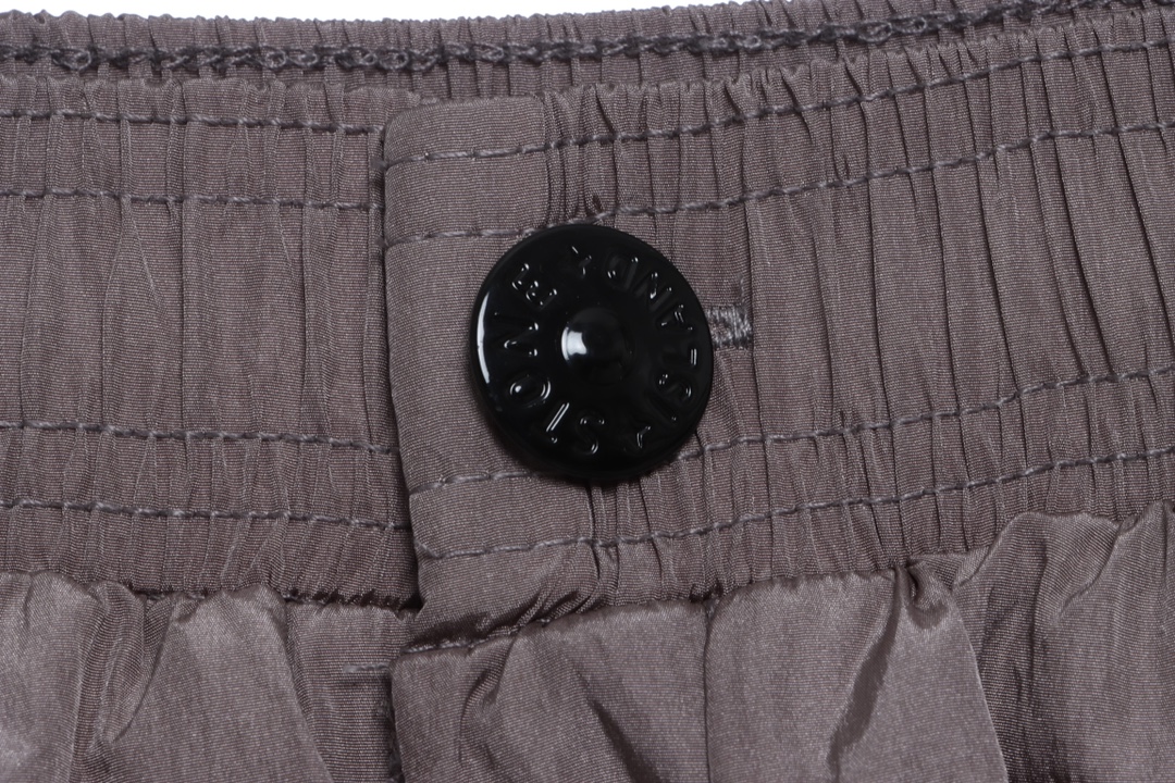 Stone island metal nylon small standard shorts