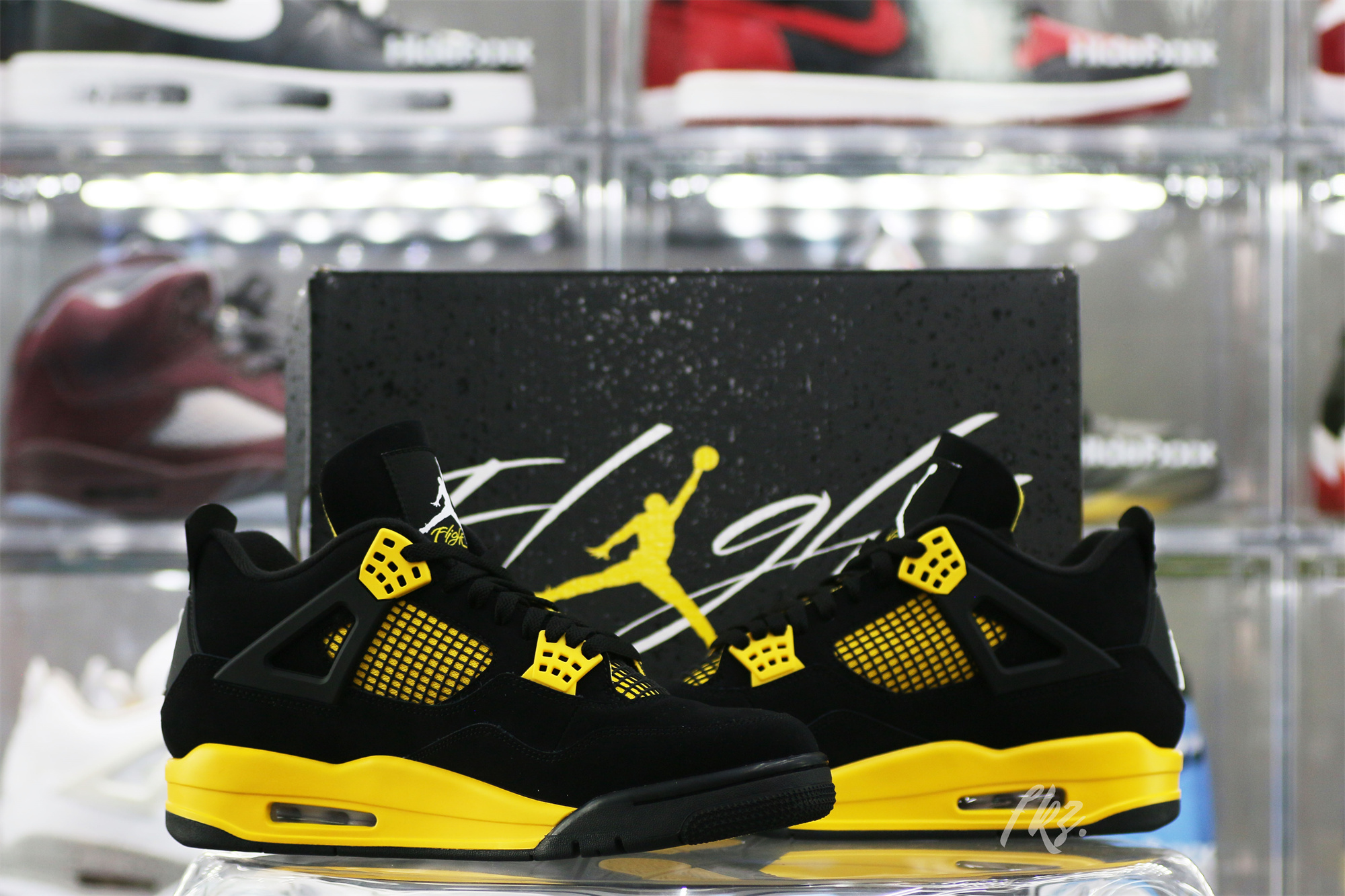 Air Jordan 4 Retro Thunder 2023 (LN5 A1 Batch)