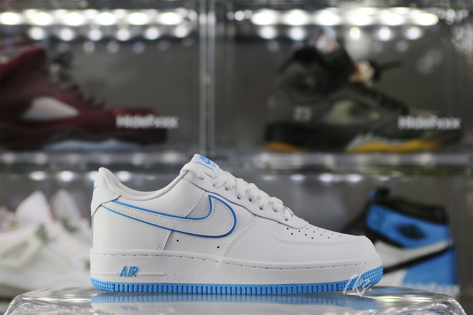 Nike Air Force 1 ’07 Low White University Blue Sole