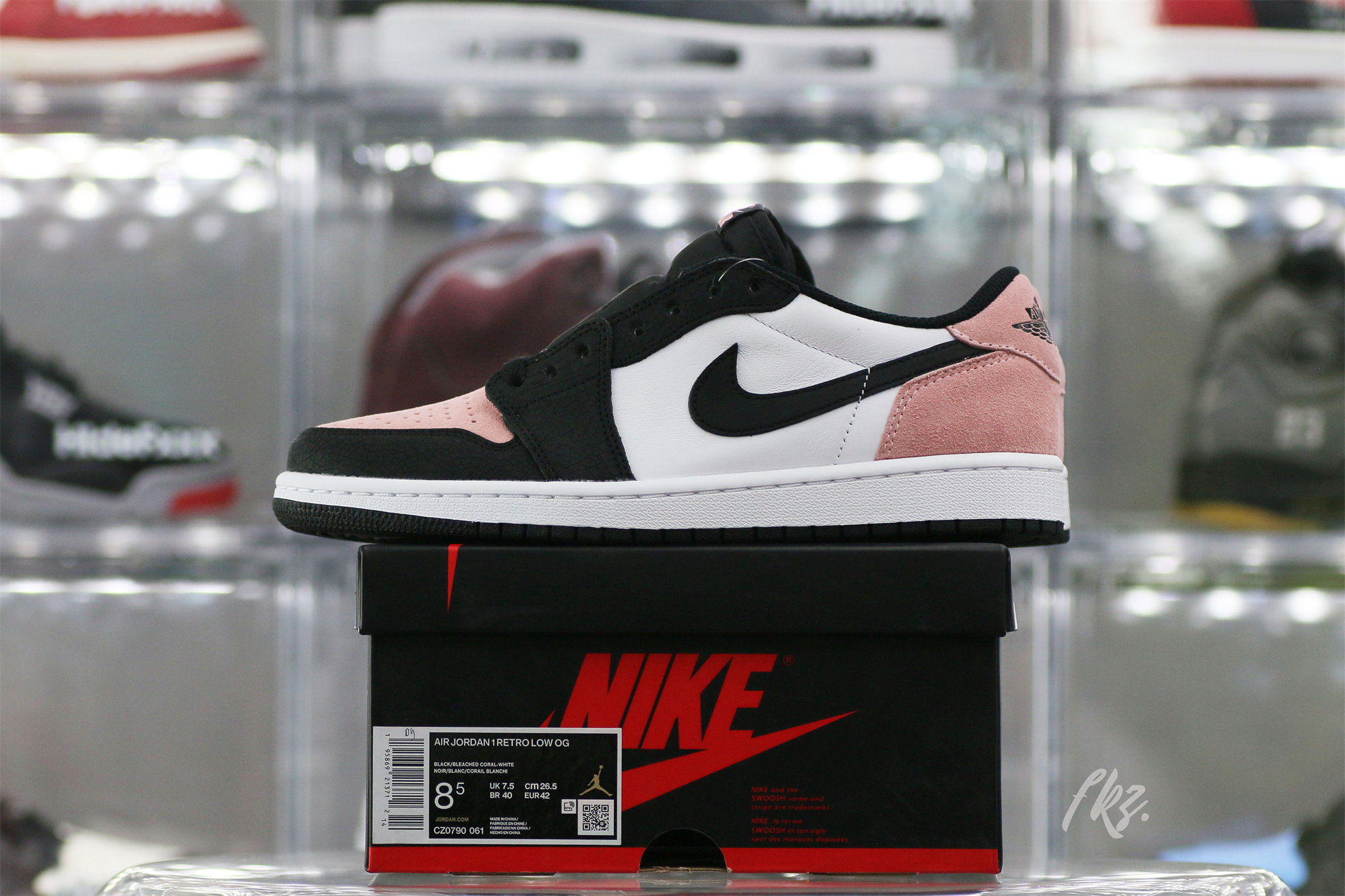 Air Jordan 1 Retro Low OG Bleached Coral 2021