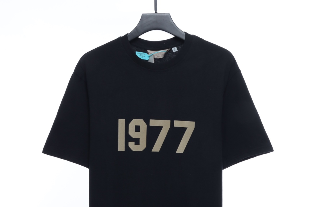 Essentials 1977 series flocking short sleeves