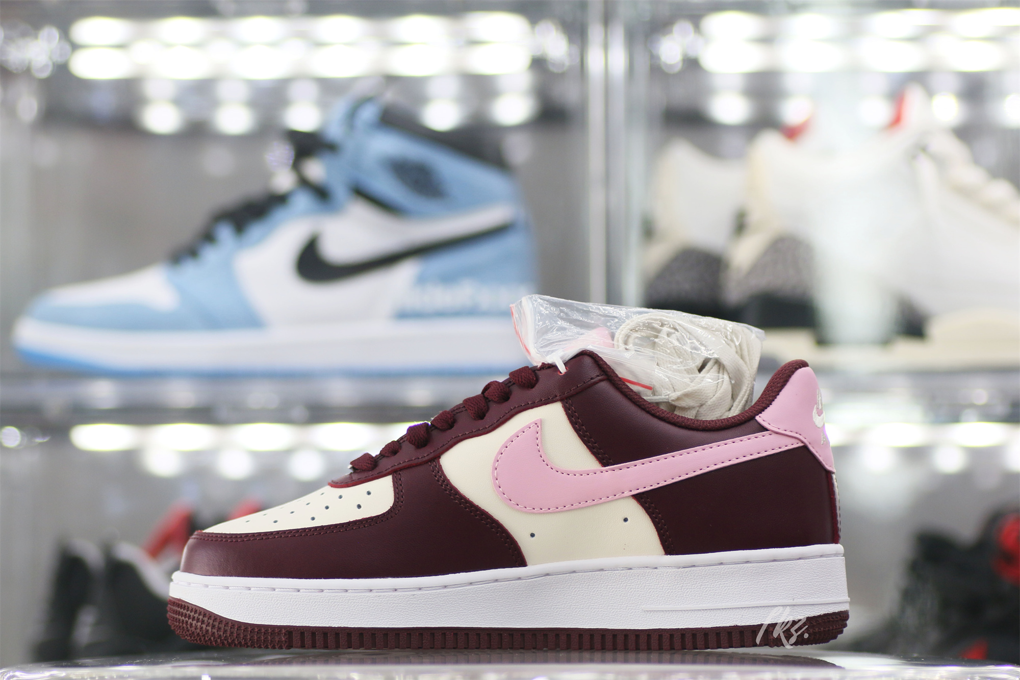 Nike Air Force 1 Low ’07 Valentine’s Day (2023)
