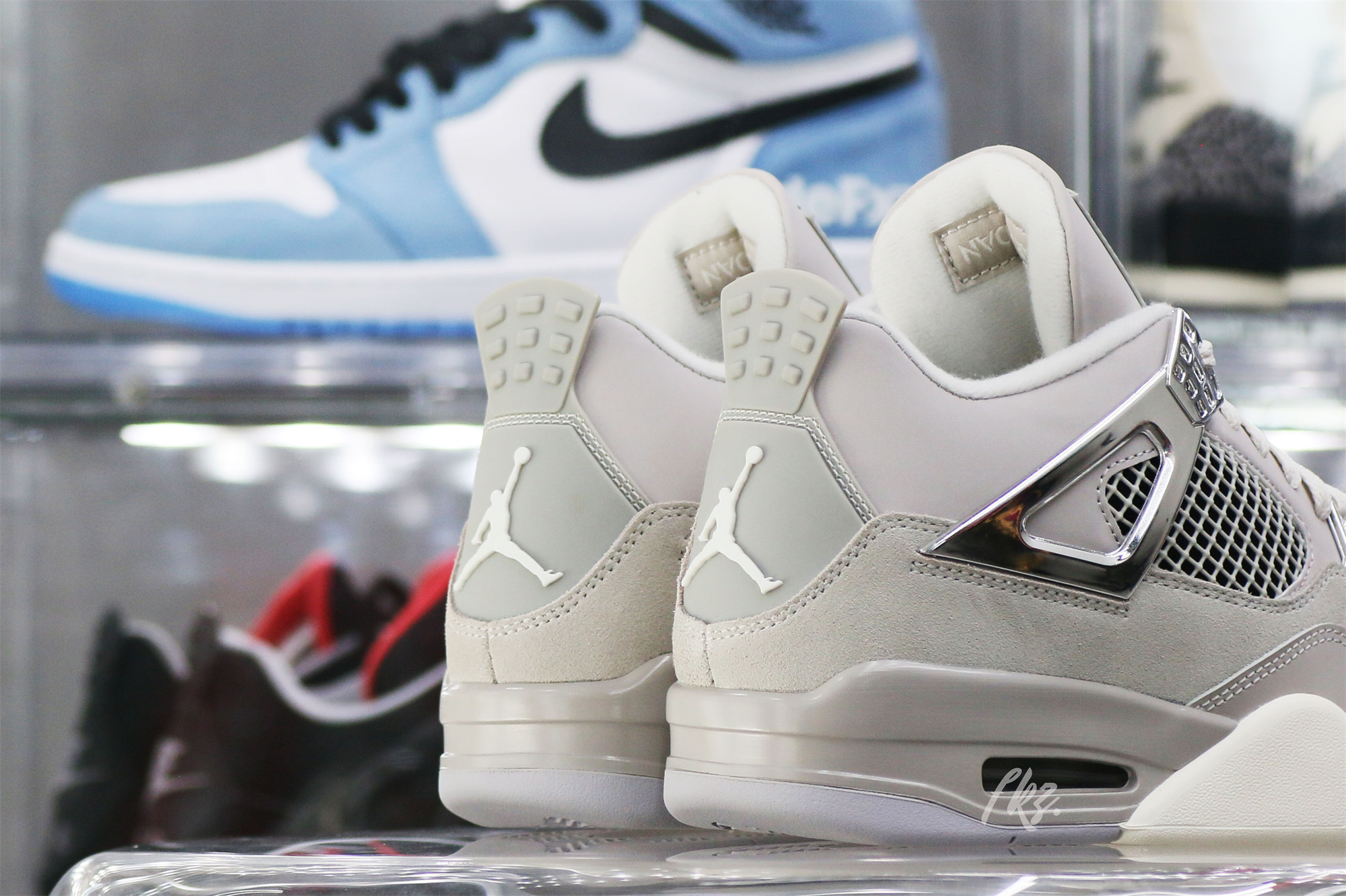 Air Jordan 4 “Frozen Moments”