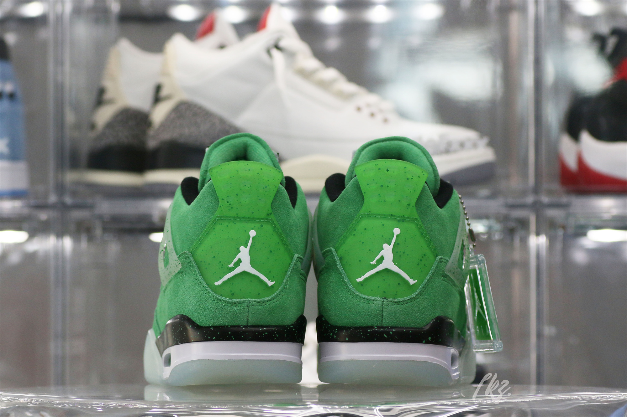 Air Jordan 4 Retro Wahlburgers