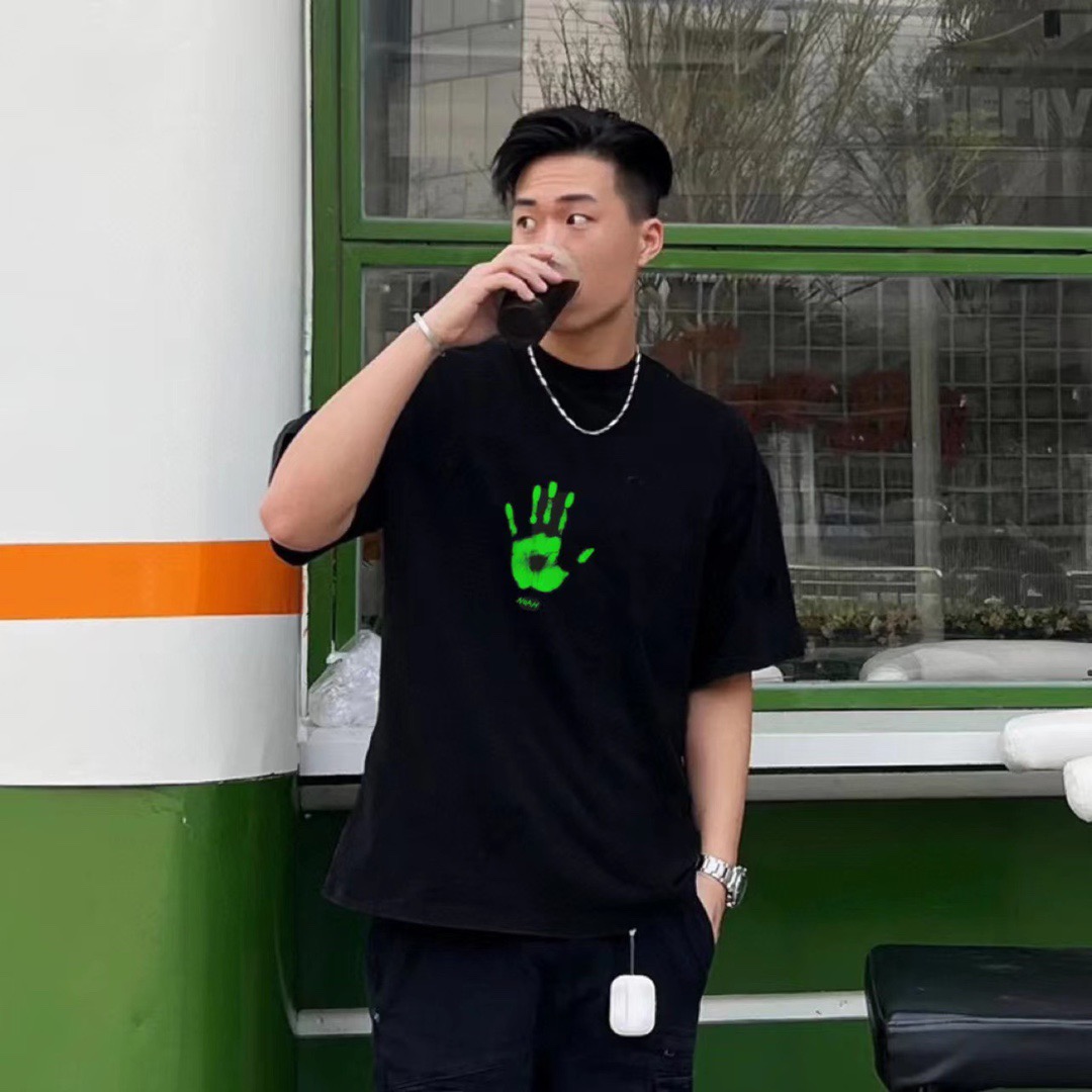 NOAH FLY Fluorescent Chest Short Sleeves