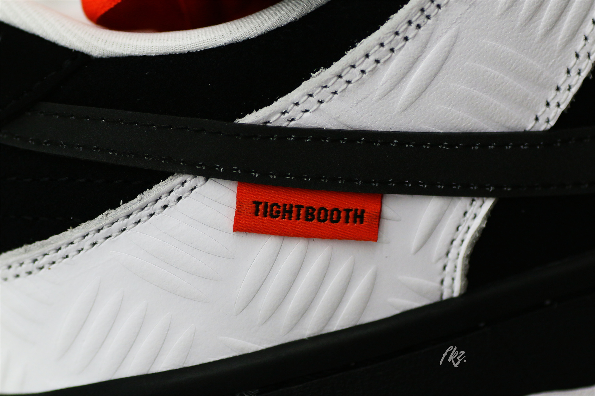 Nike SB Dunk Low TIGHTBOOTH