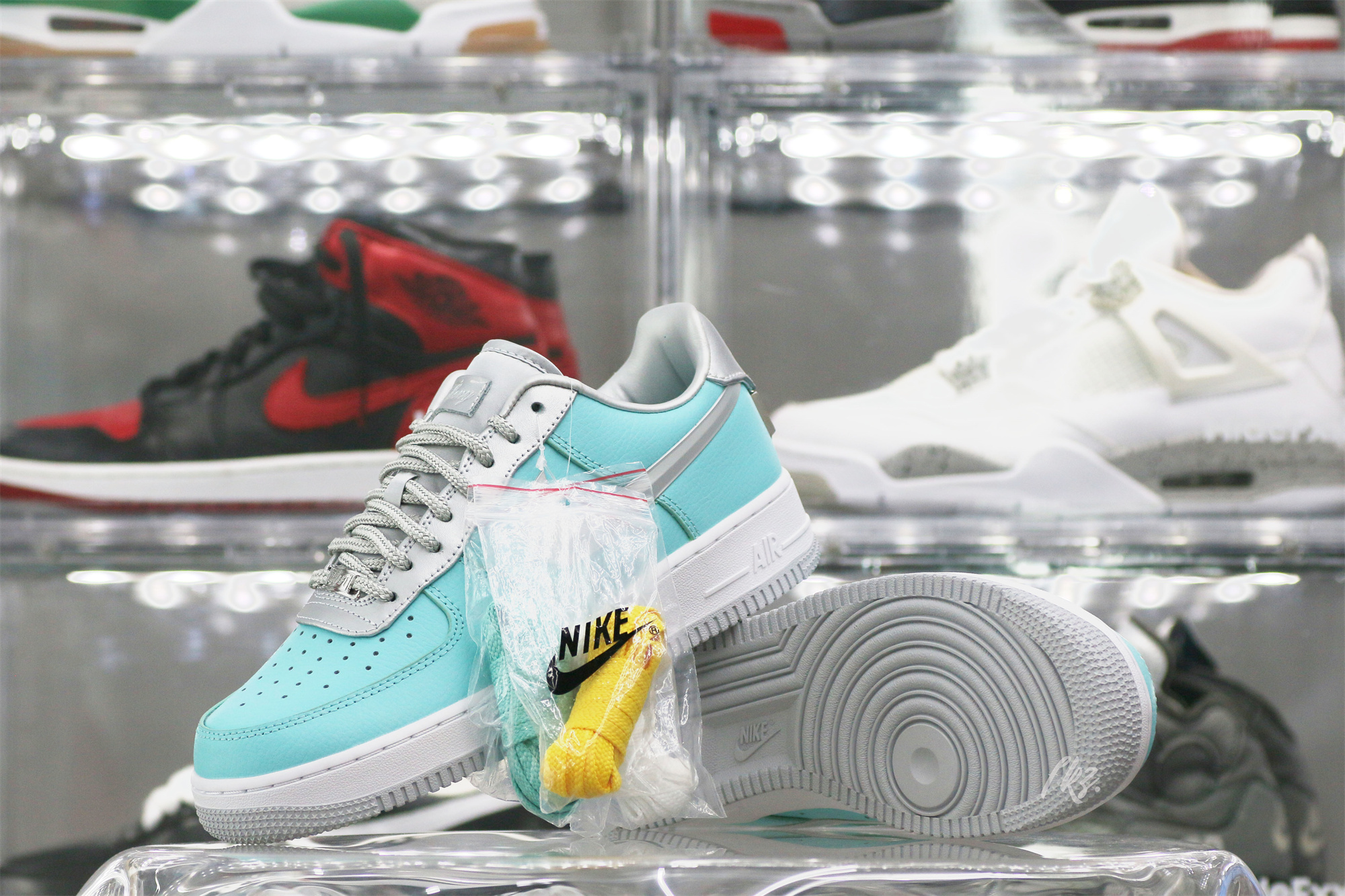 𝐓𝐥𝐅𝐅𝐀𝐍𝐘 & 𝐂𝐎. Nike Air Force 1 Low 1837