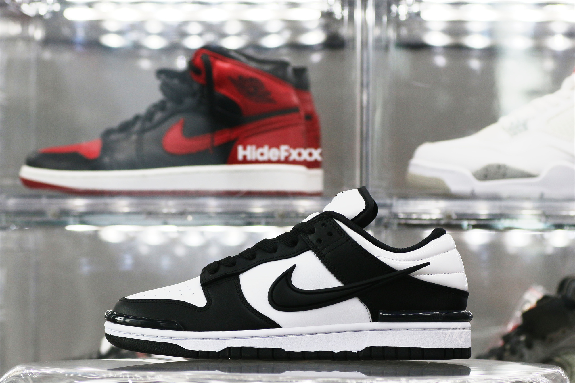 Nike Dunk Low Twist Panda