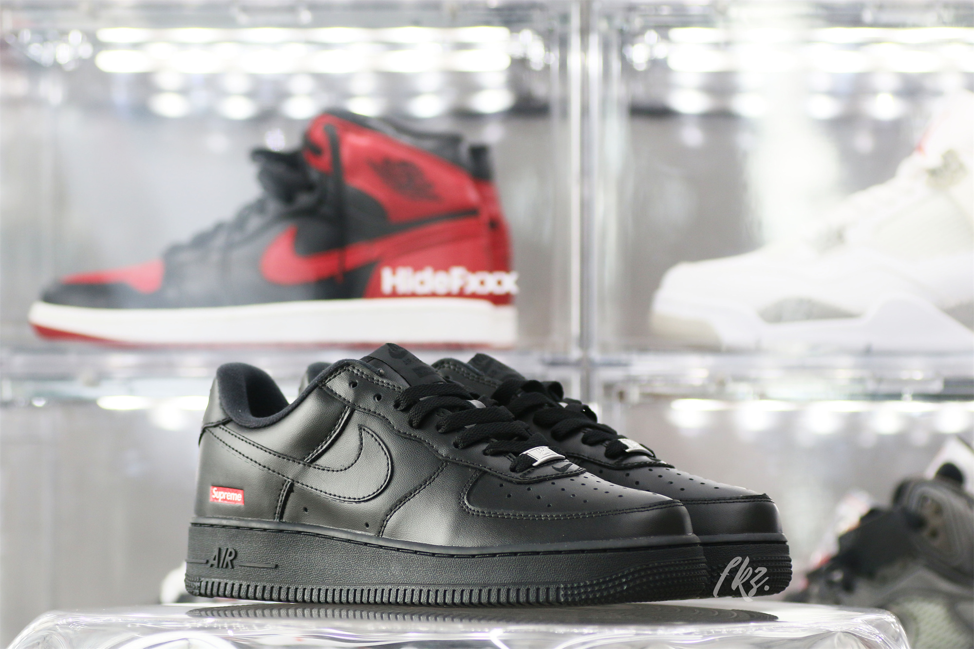 Nike Air Force 1 Low Supreme Black