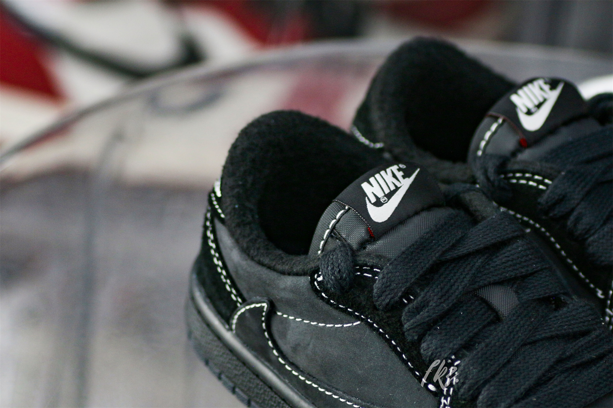 Travis Scott x Jordan 1 Retro Low OG SP Black Phantom Kid (LN5 A1)