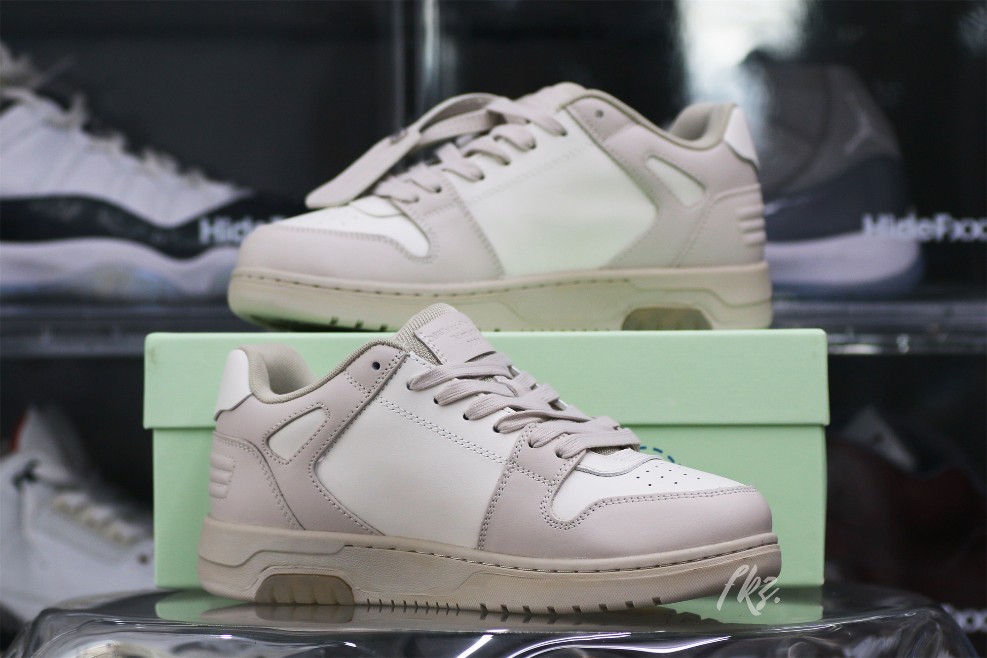 Off-White White & Beige ‘Out Of Office’ Sneakers