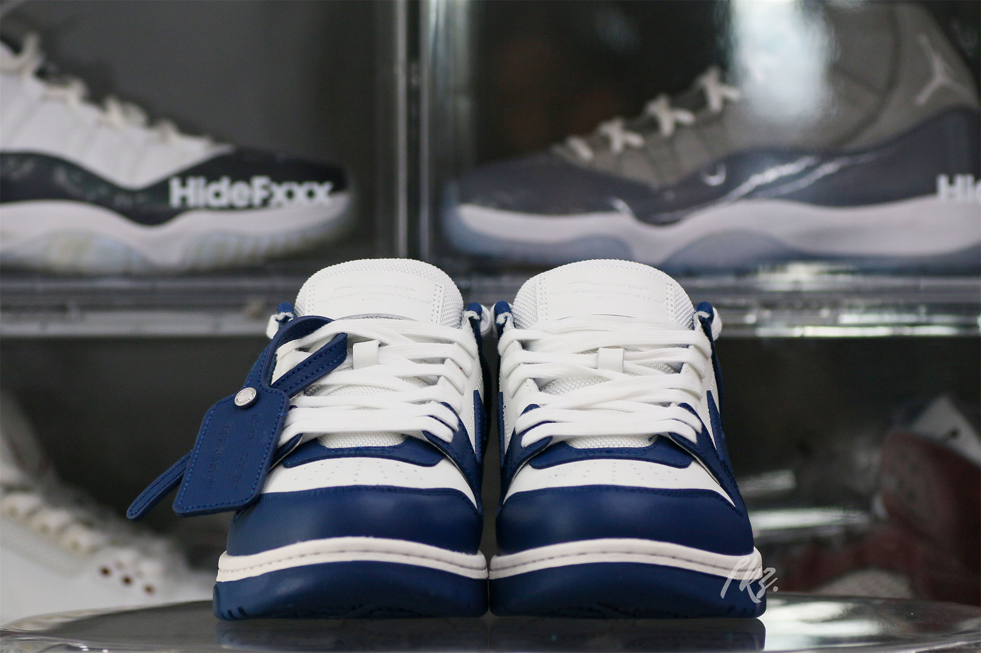 OFF-WHITE White & Navy Out Of Office Sneakers