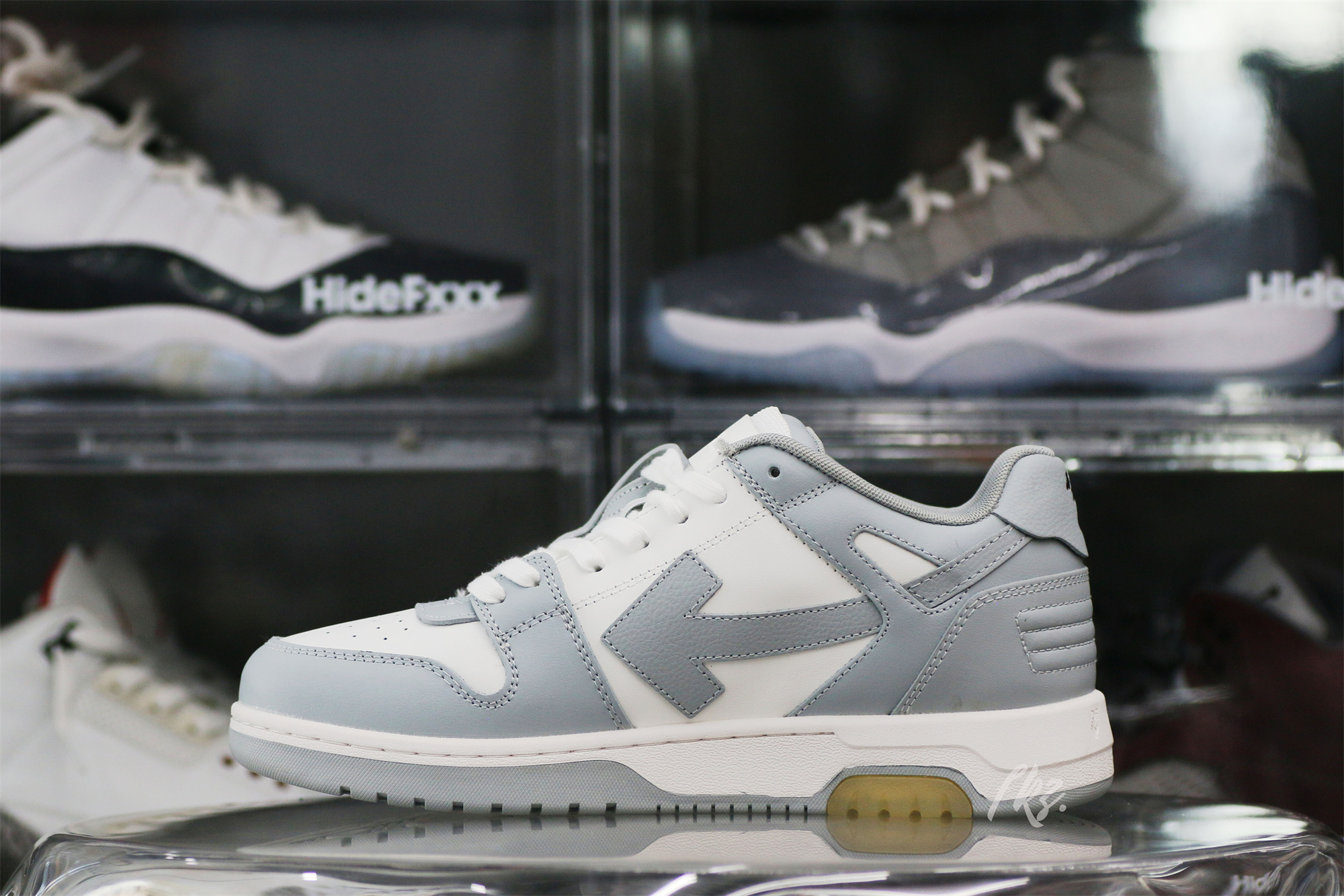 OFF-WHITE White & Gray Out Of Office Sneakers