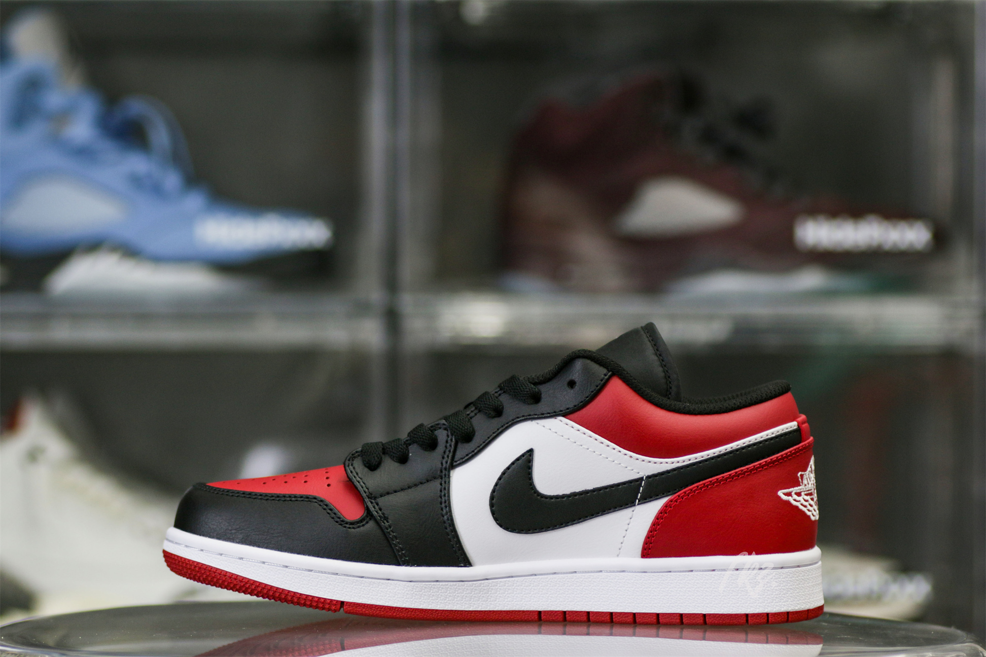 Air Jordan 1 Low Bred Toe 2021