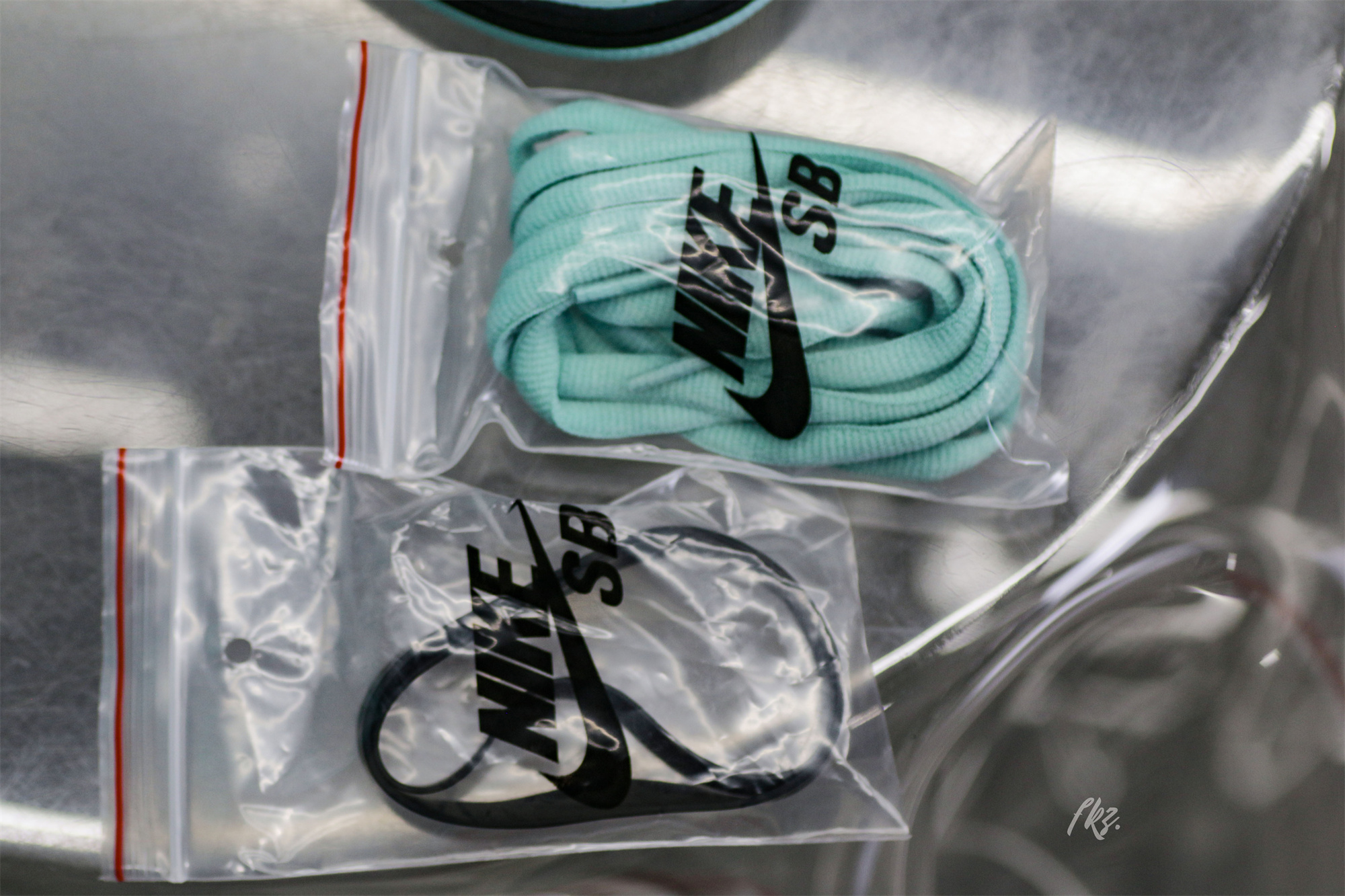 Tiffany & C0. X Nike Dunk Low Lobster