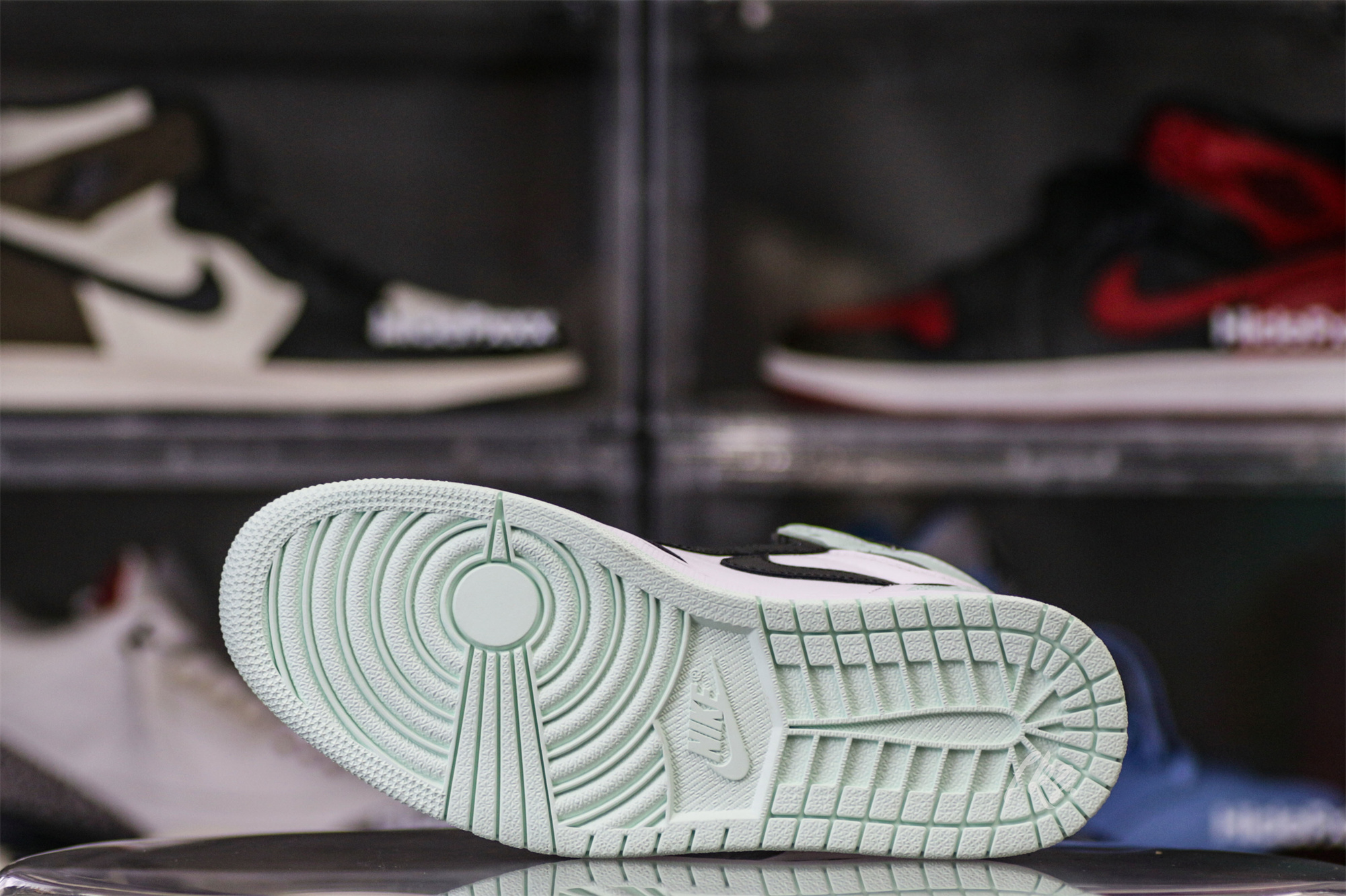 Air Jordan 1 Retro High OG NRG Igloo