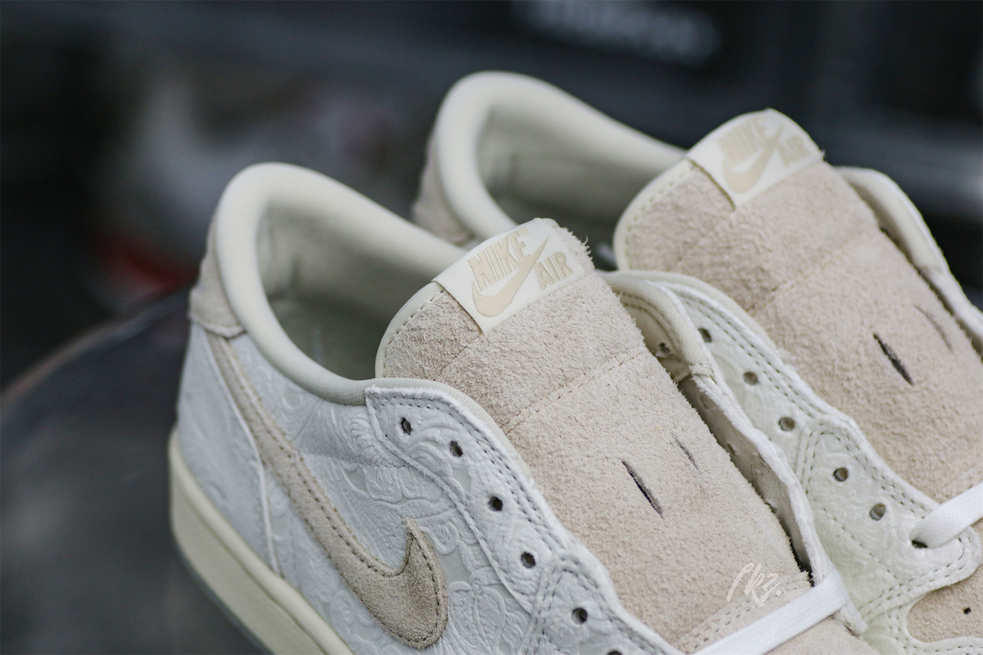 Air Jordan 1 Retro Low OG x Chris Paul ‘Give Them Flowers’