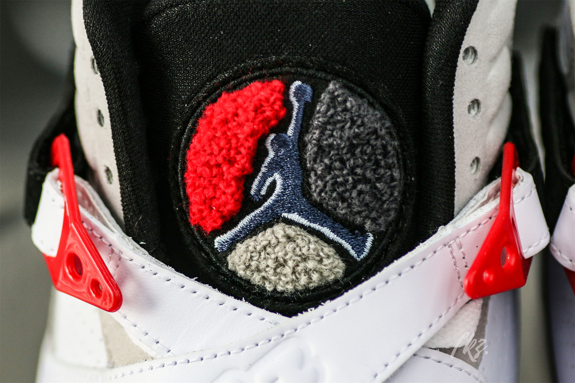Air Jordan 8 Retro ‘Bugs Bunny’ 2013