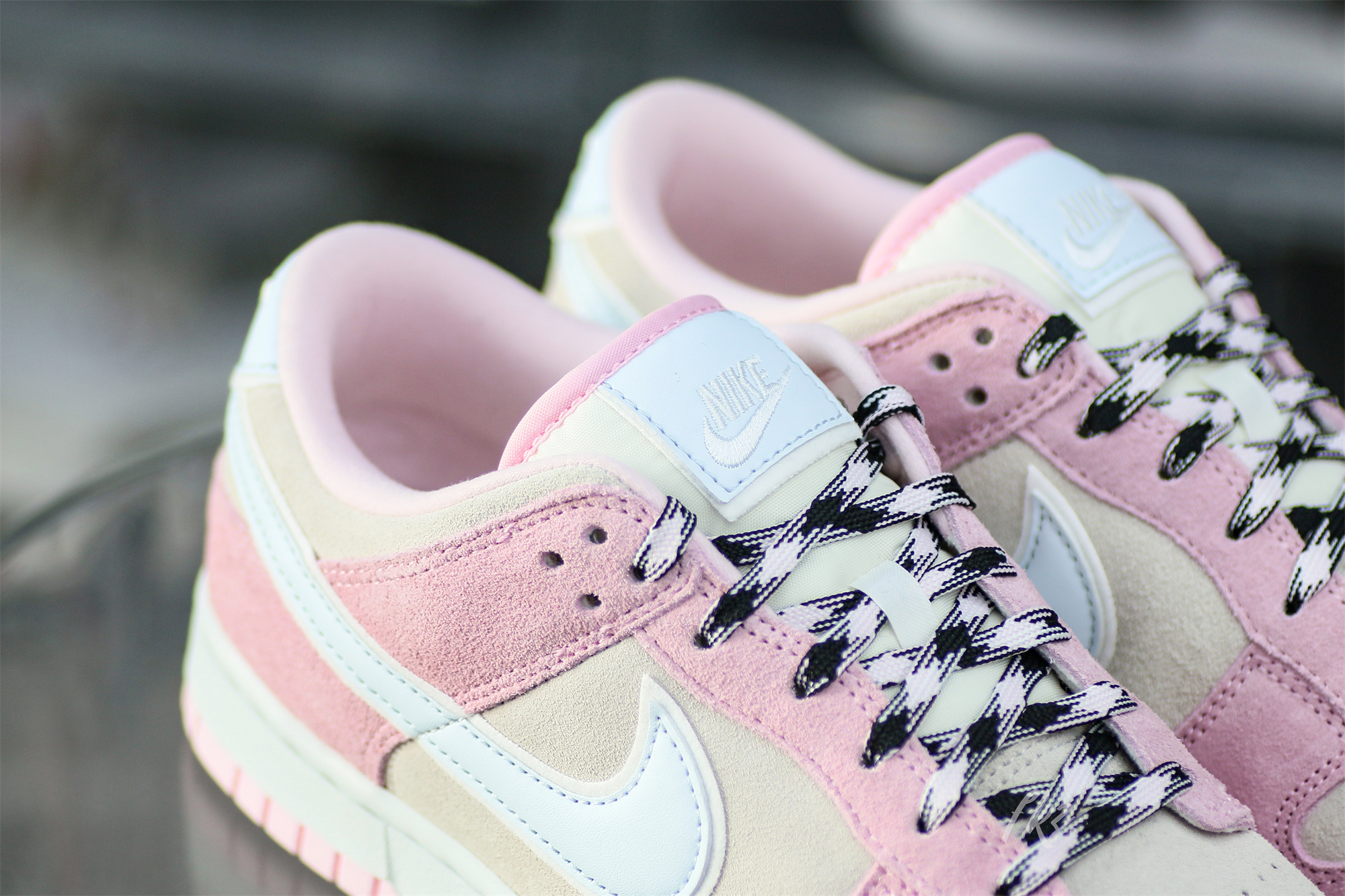 Nike Dunk Low LX Pink Foam