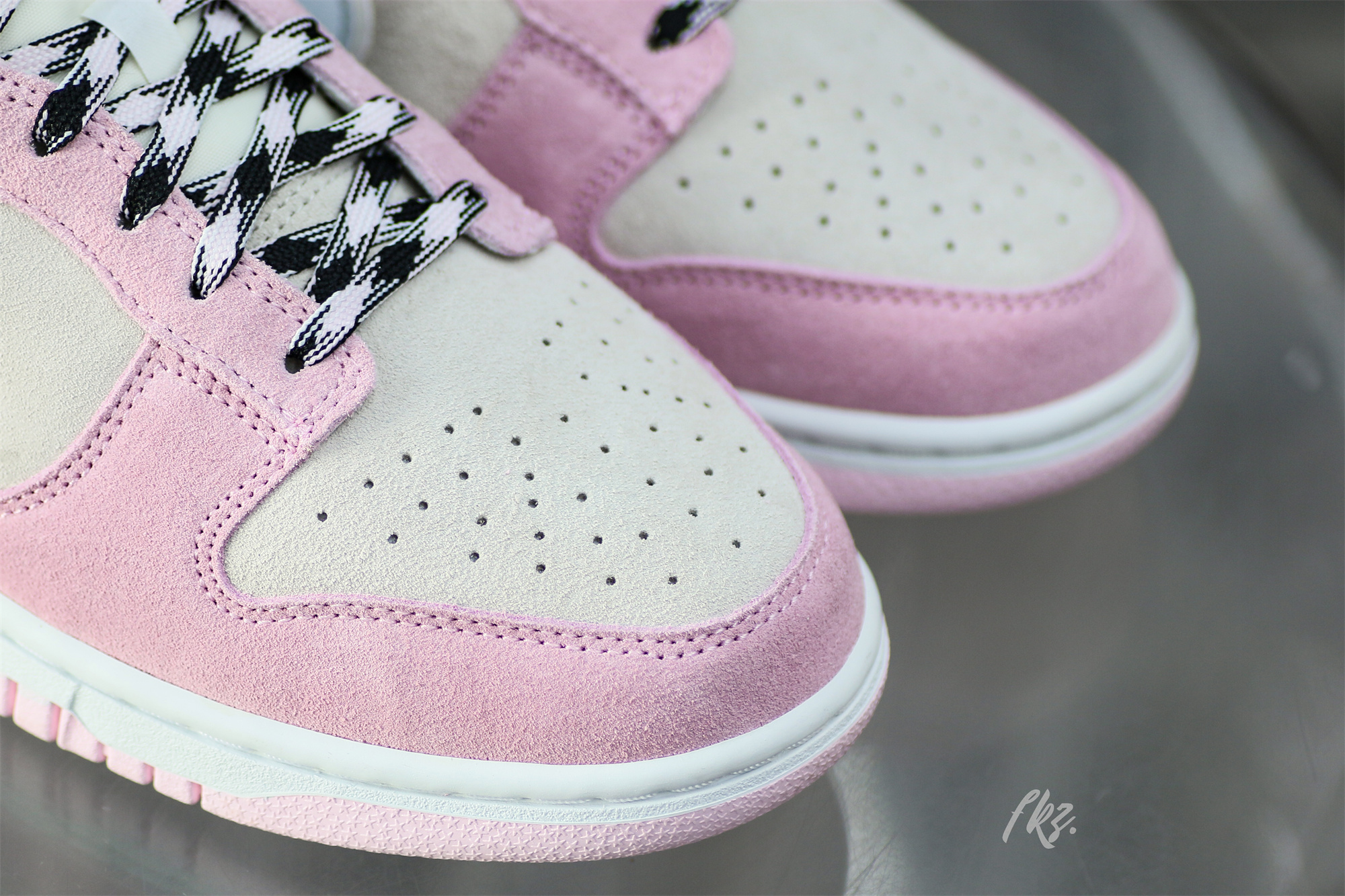 Nike Dunk Low LX Pink Foam