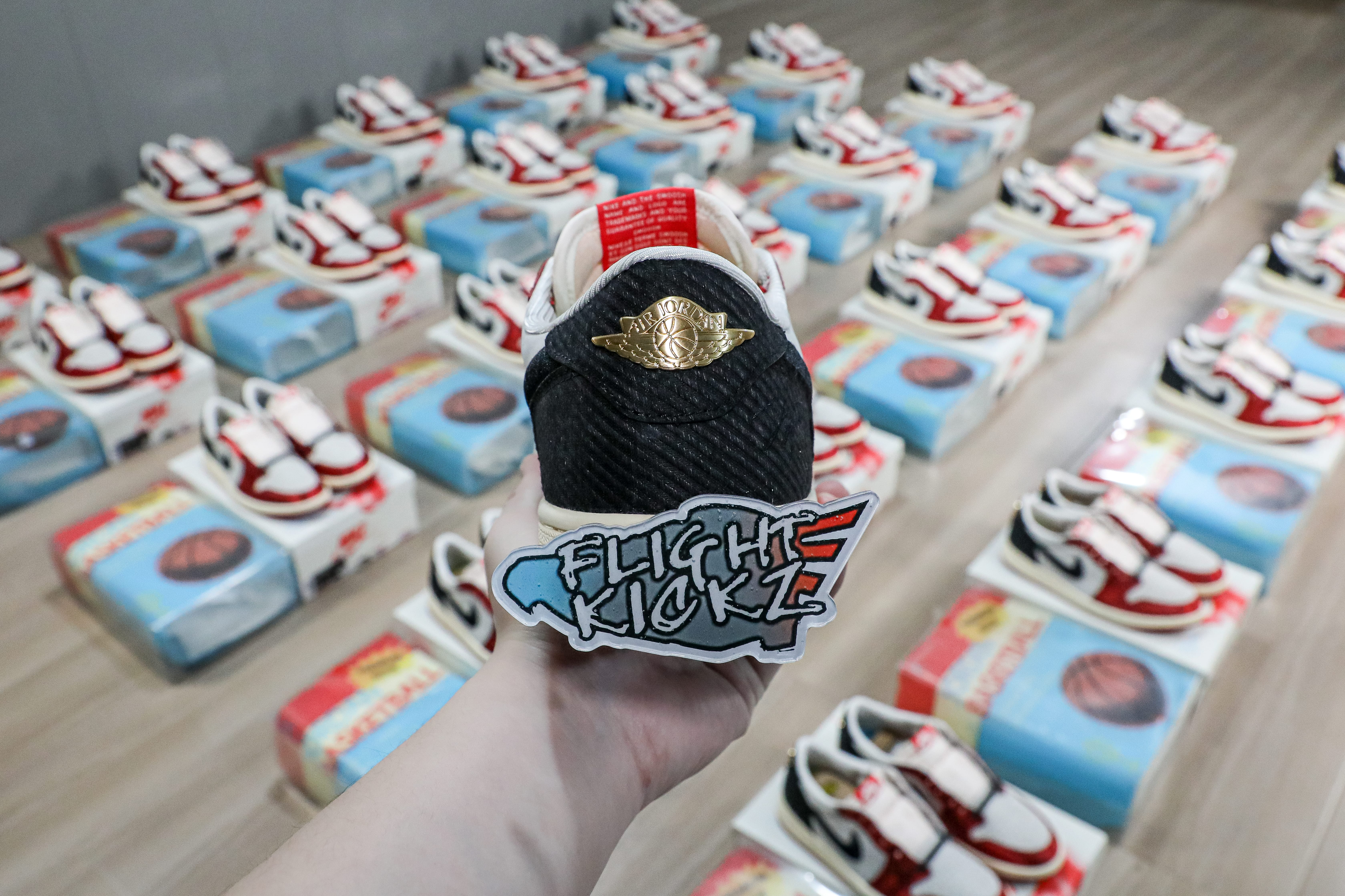 Trophy Room X Air Jordan 1 Retro Low OG SP Away 2024（LN5 A1 Batch）