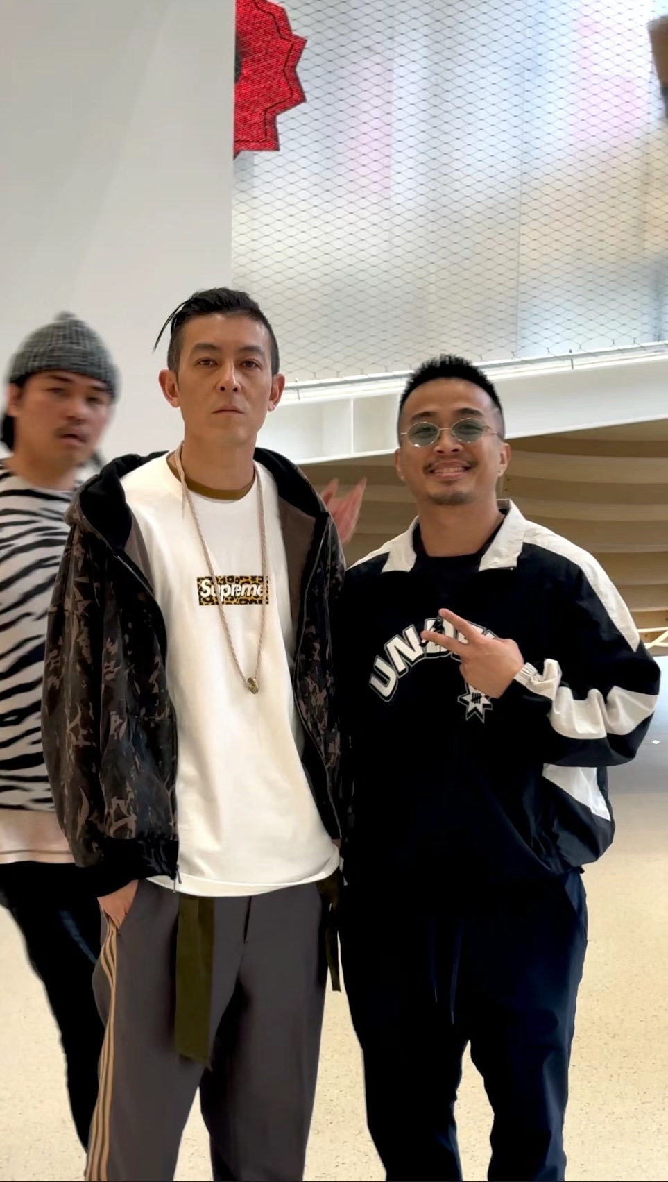 Suprem3 Shanghai Box Logo Tee